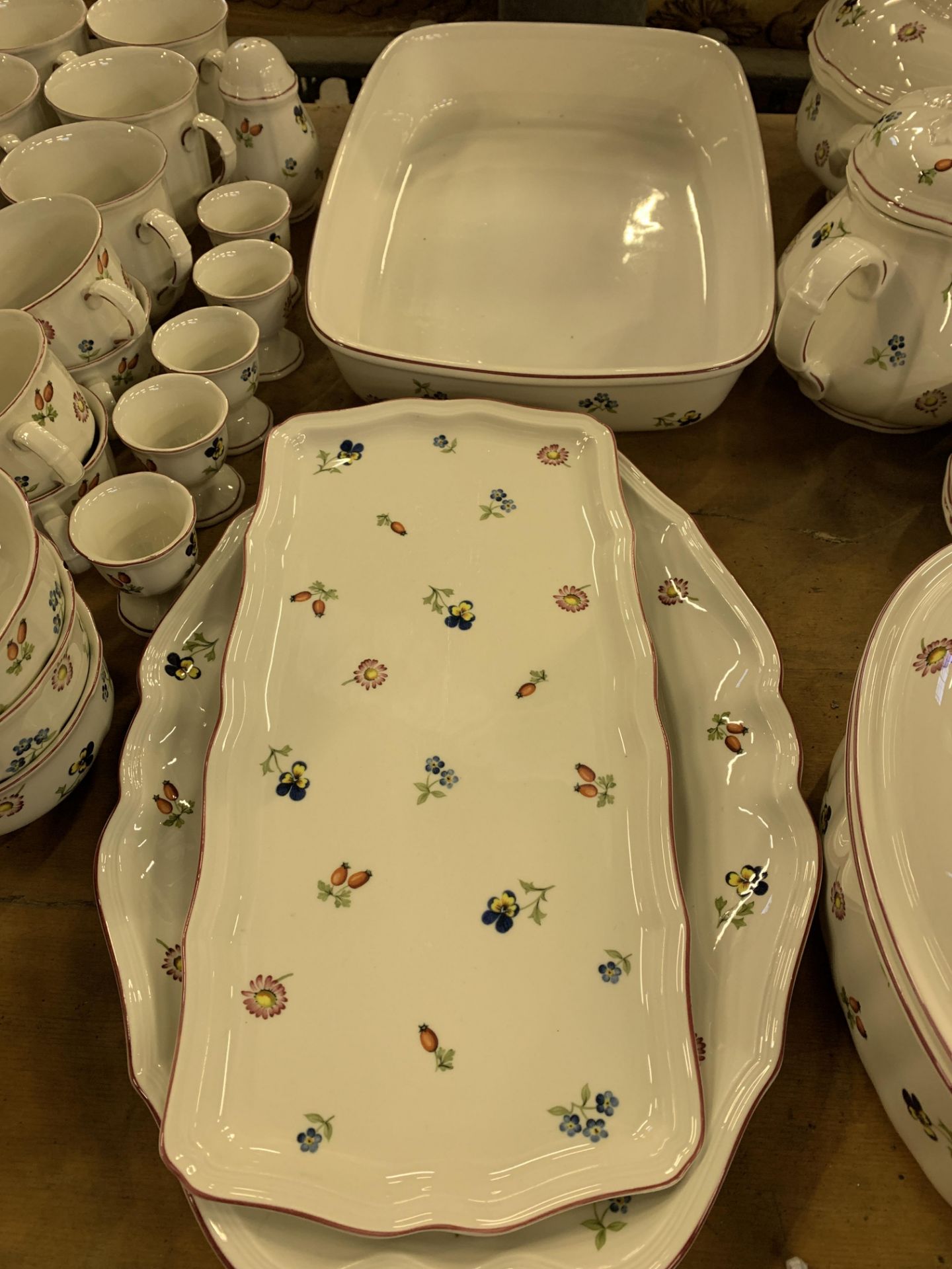 Quantity of Villeroy & Boch "Petite Fleur" tableware - Image 4 of 7