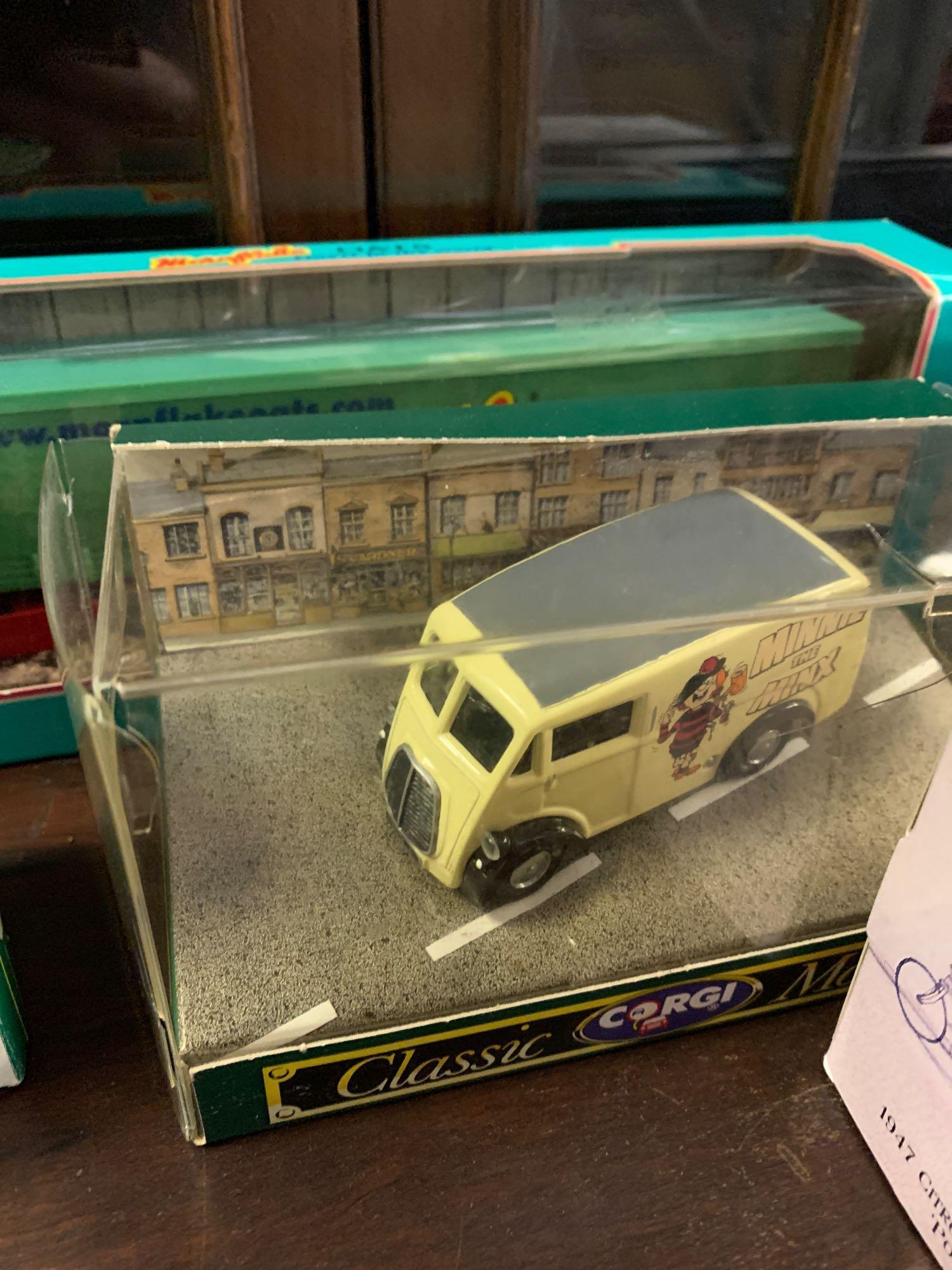 Five boxed collectable Corgi vans and lorries - Image 2 of 4
