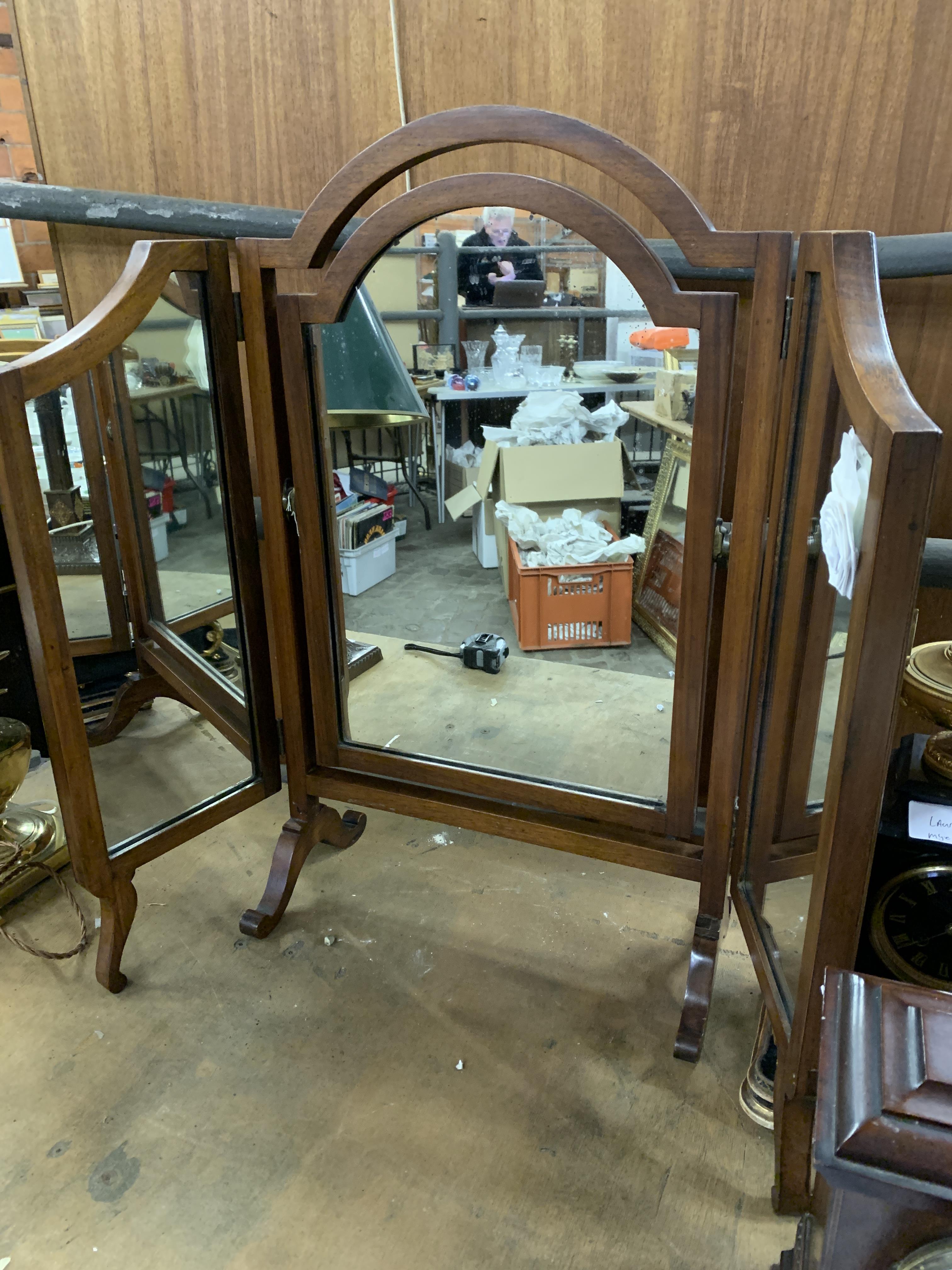 Mahogany triple folding toilet mirror