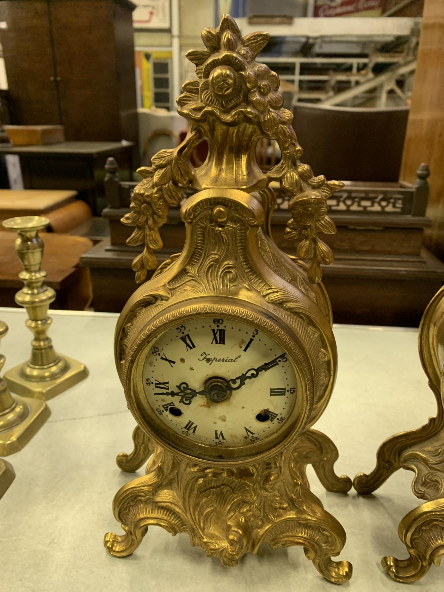 Two gilt brass mantel clocks - Bild 3 aus 7