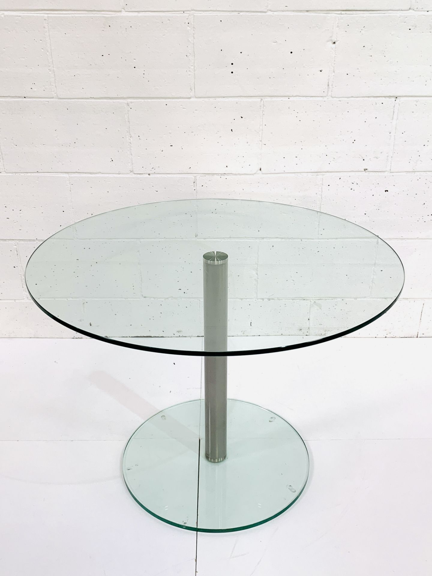 Circular glass top table - Image 2 of 3