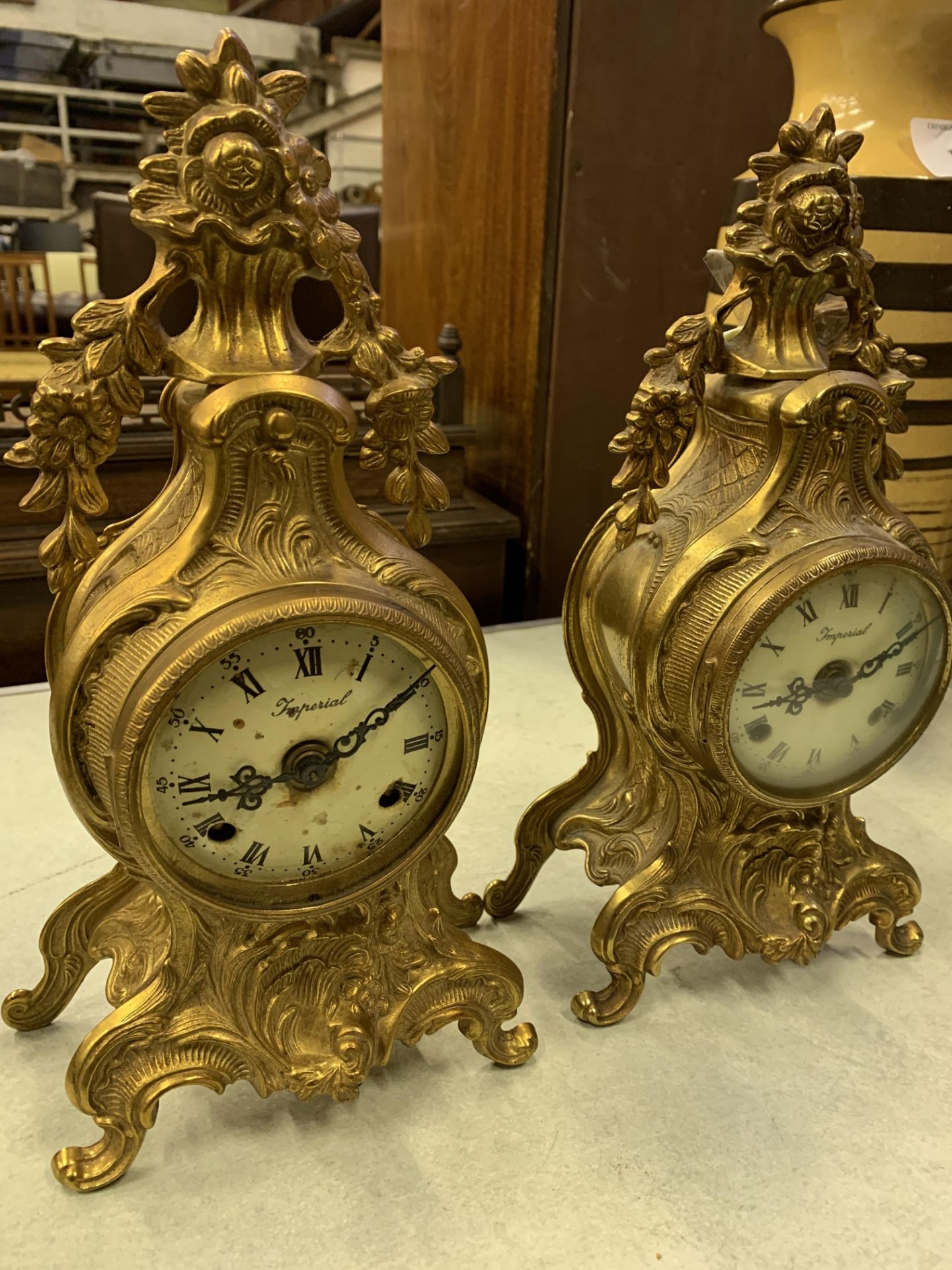 Two gilt brass mantel clocks - Bild 4 aus 7