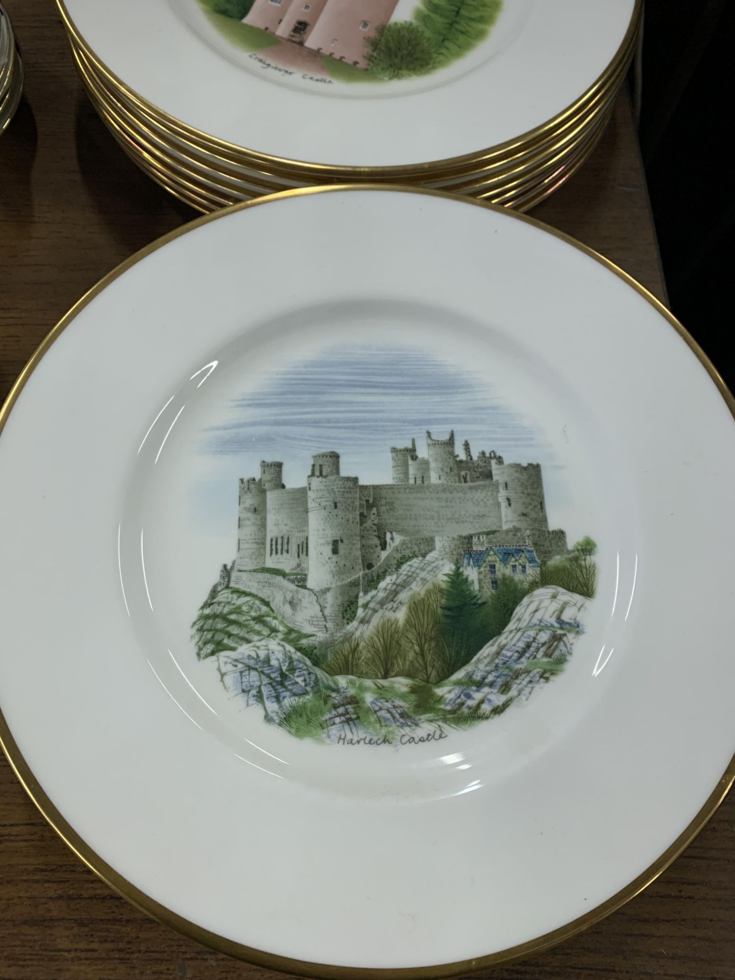 Set of 14 Wedgwood Limited Edition "Castles and Country Houses" plates - Image 2 of 5