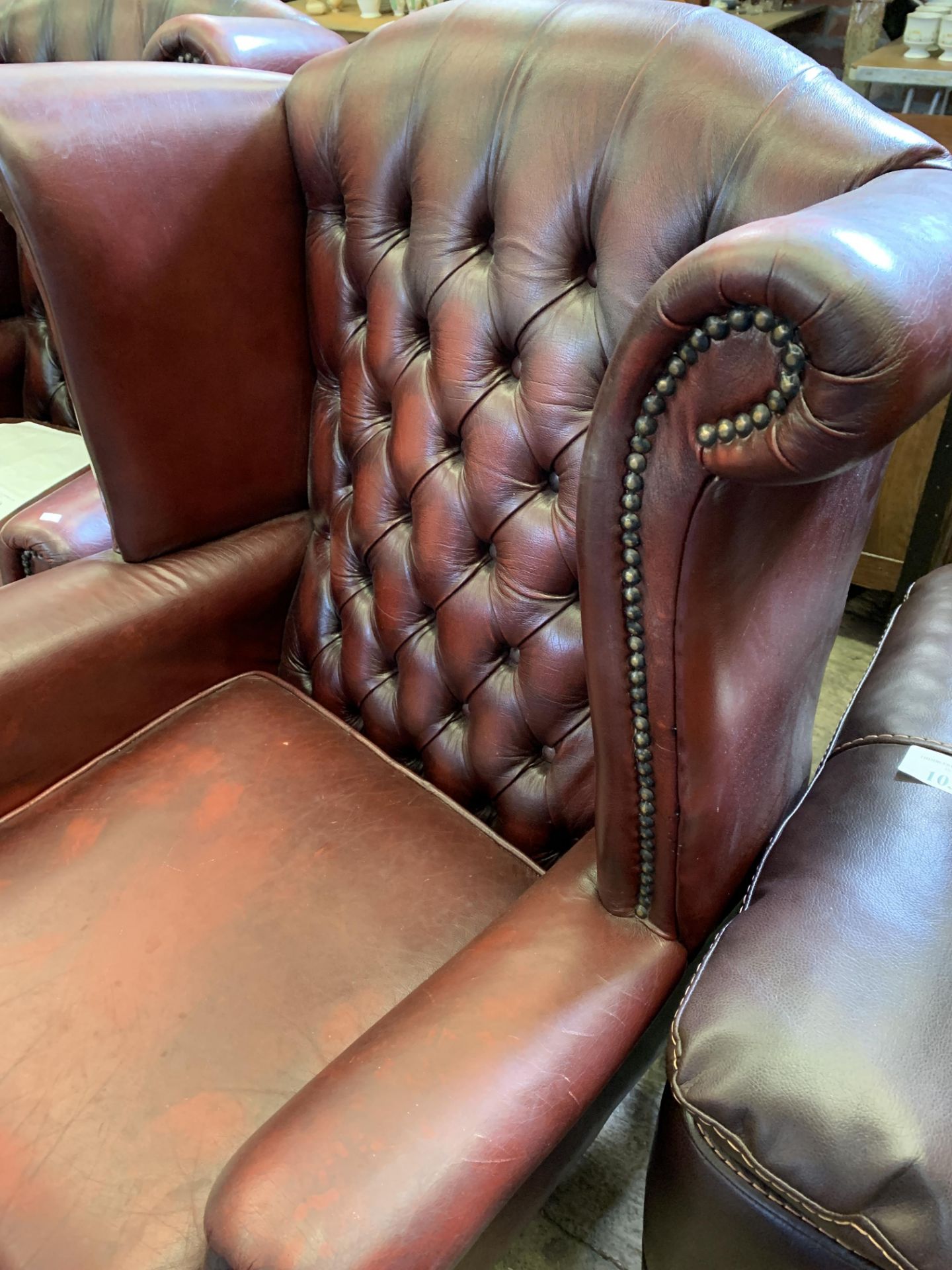 Red button leather-effect wing back armchair - Image 2 of 5