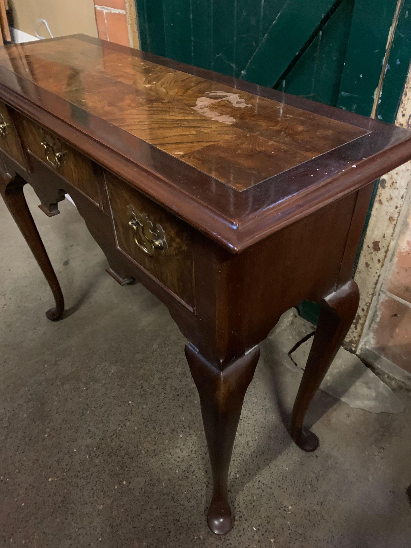 Mahogany console table - Image 2 of 4