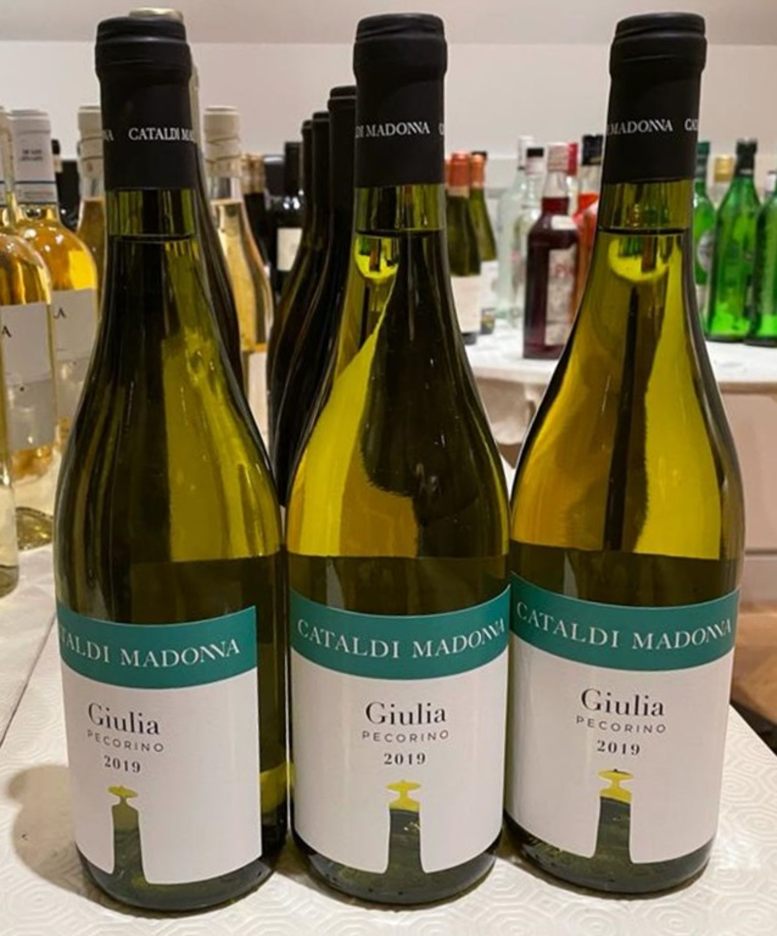 3 x Bottles Of CATALDI MADONNA PECORINO - 2019 - 75cl - New/Unopened Restaurant Stock - Ref: CAM555