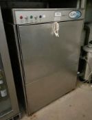 1 x CLASS EQ DUO3 Commercial Cup Washer - Ref: CAM605 - CL612 - Location: London SW1PThis item is to