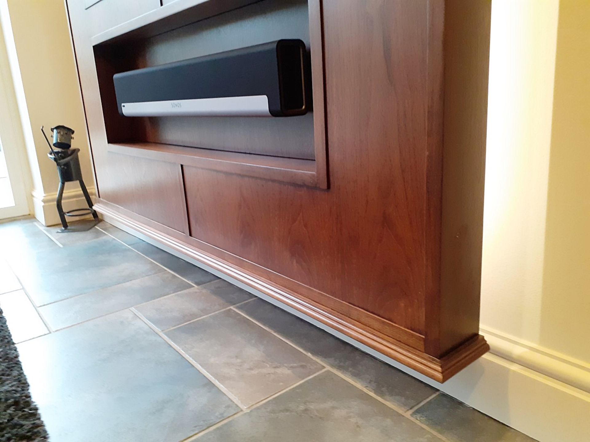 1 x Bespoke Solid Wood Floating TV Wall Unit Backlit With LED Lighting - NO VAT ON THE HAMMER - Image 5 of 9