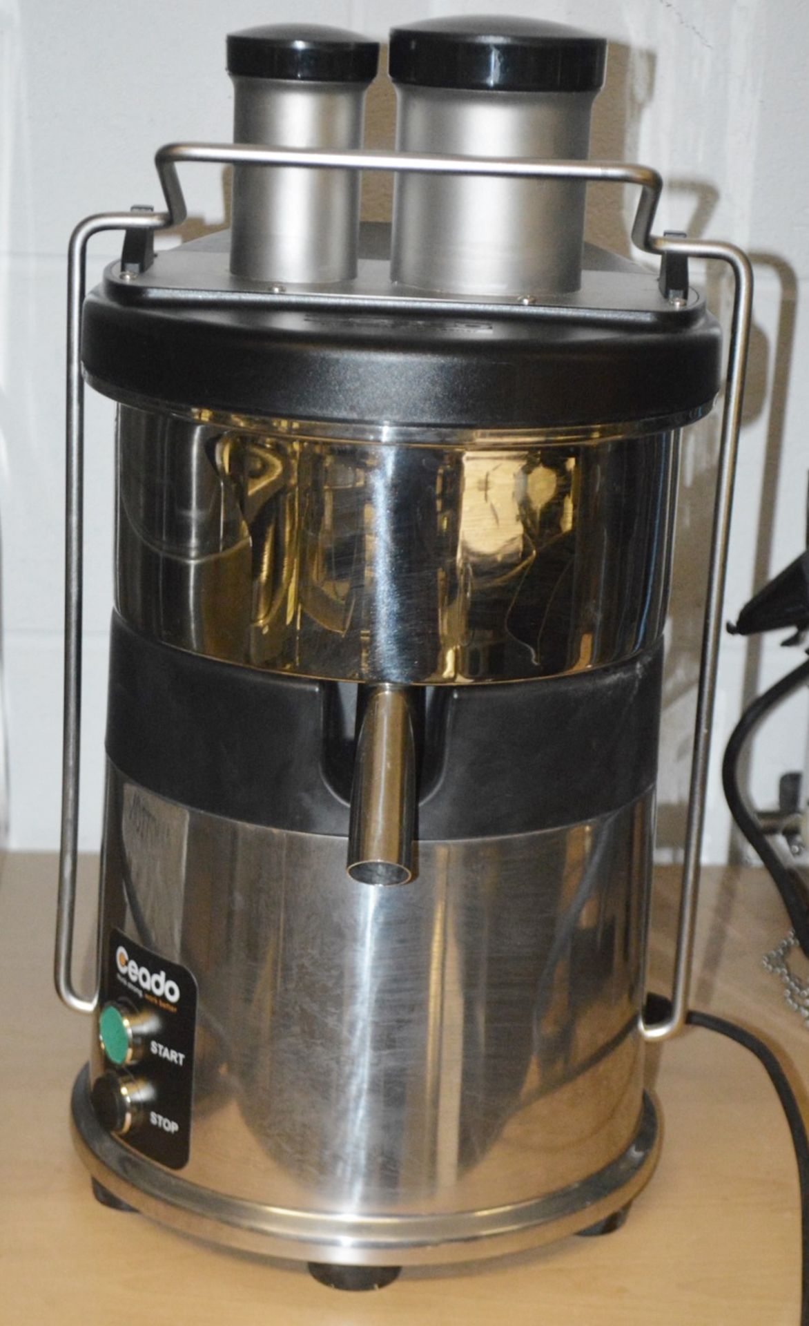 1 x Ceado ES700 Professional High Powered Centrifugal Juice Extractor - Original RRP £2,200 - Image 2 of 7