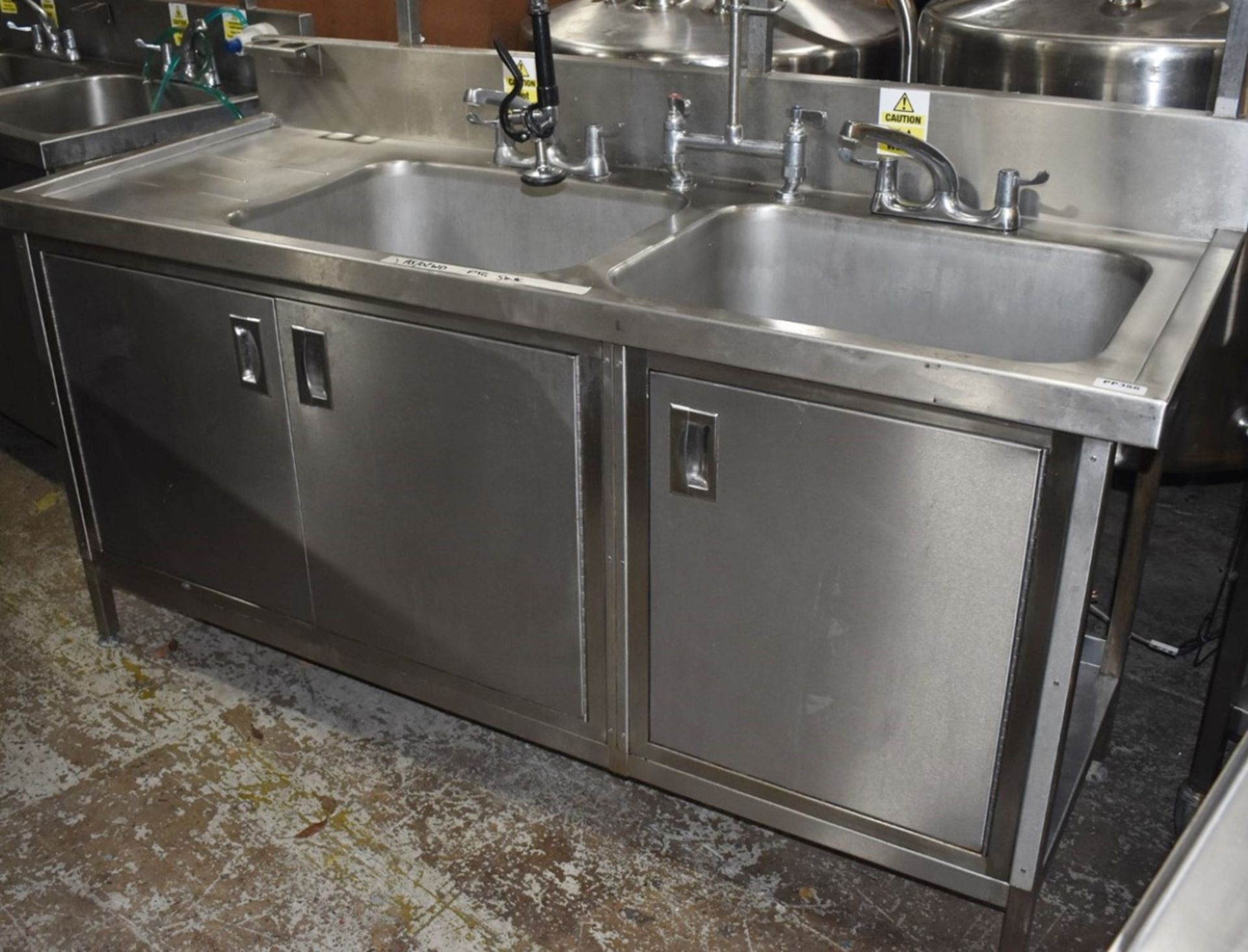 1 x Commercial Kitchen Wash Station With Two Large Sink Bowls, Mixer Taps, Spray Wash Gun,