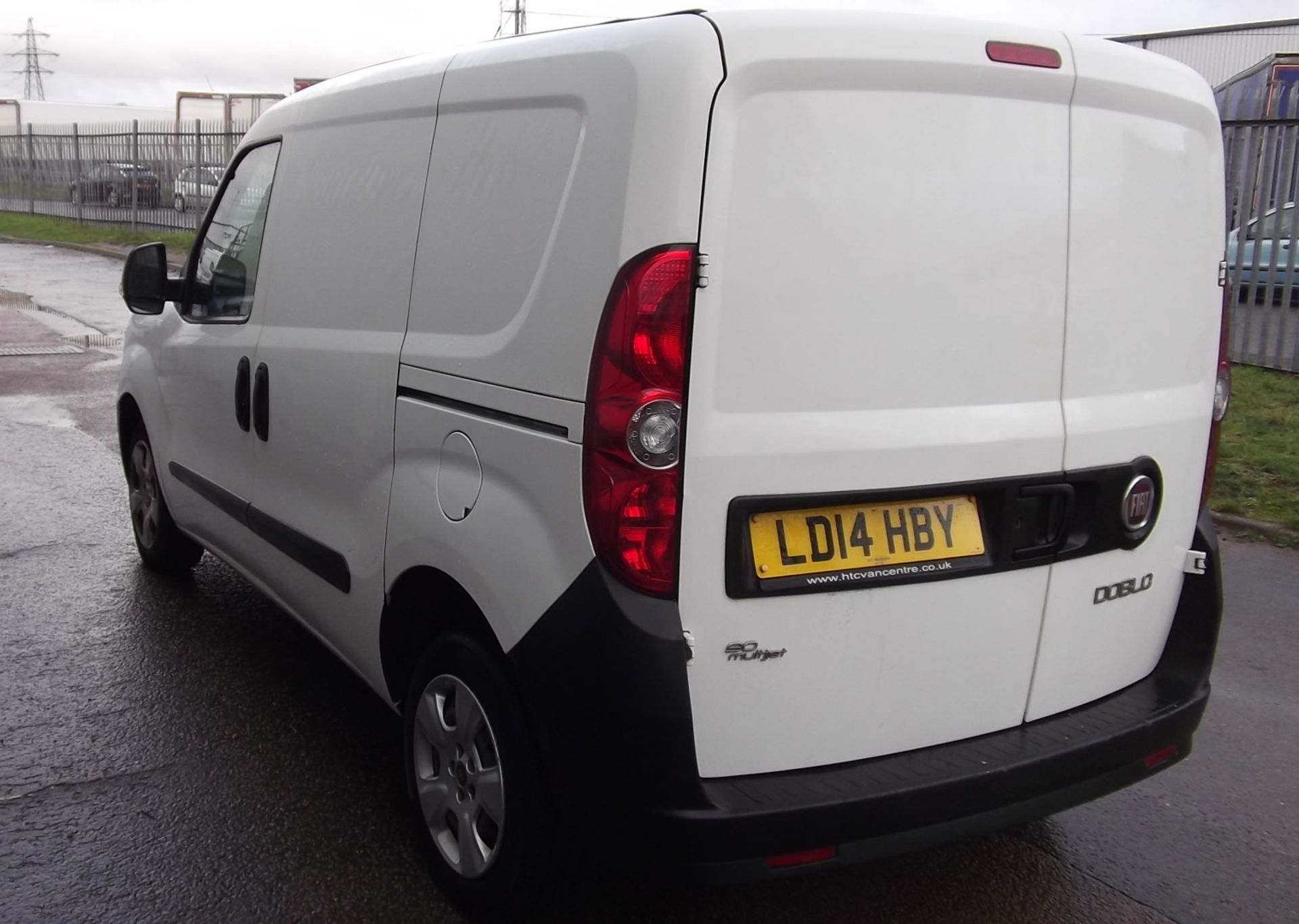 2014 Fiat Doblo 16V Multijet LCV Panel Van 5Dr - Image 4 of 13