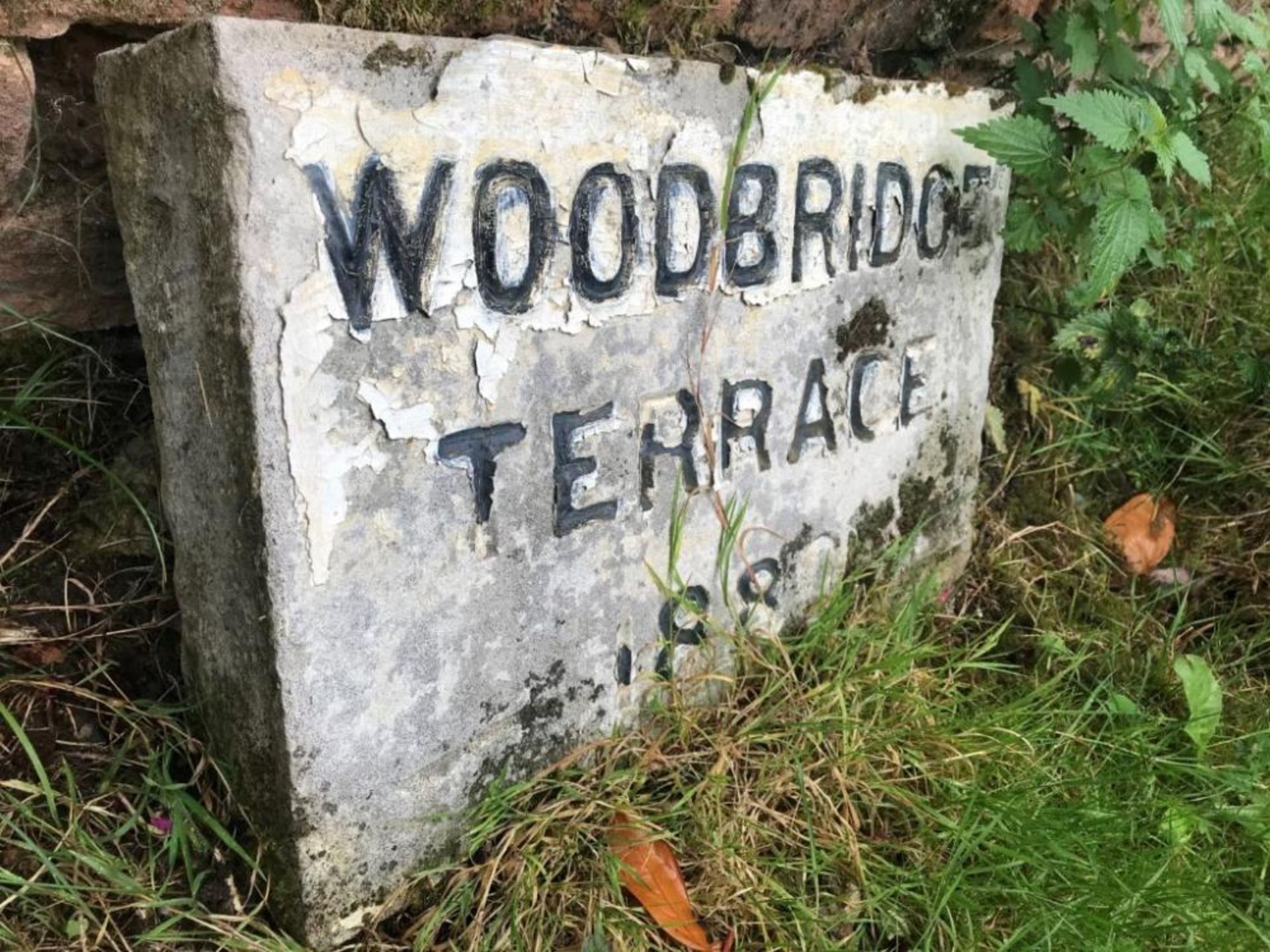 1 x Reclamation aged Stone Slab 'Woodbridge Terrace 1880' - Ref: JB185 - Pre-Owned - NO VAT ON THE - Image 2 of 5