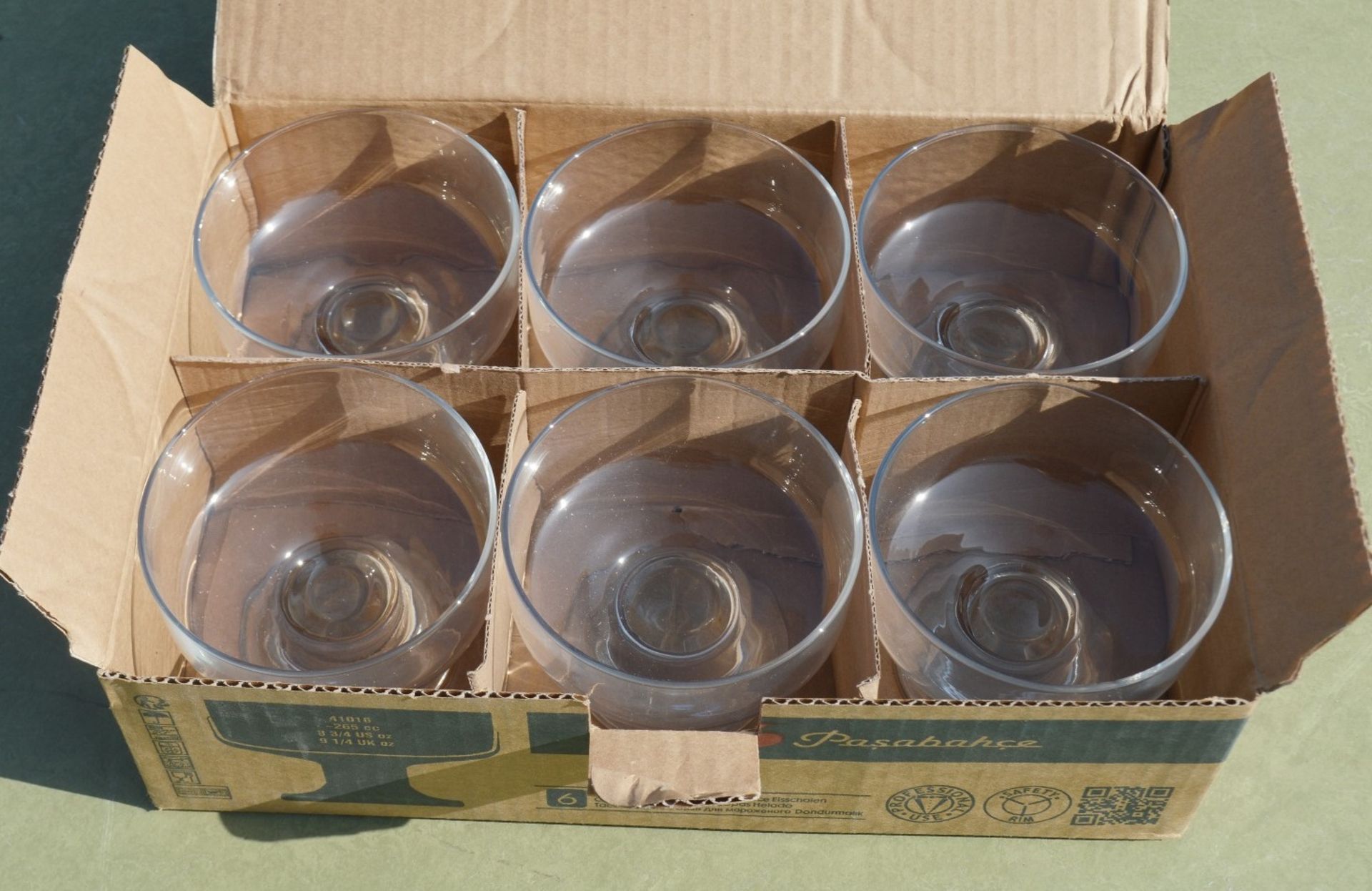 30 x Pasabahce 'Iceville' Commercial Quality Glass Ice Cream / Dessert Bowls - New/Boxed Stock - - Image 7 of 8