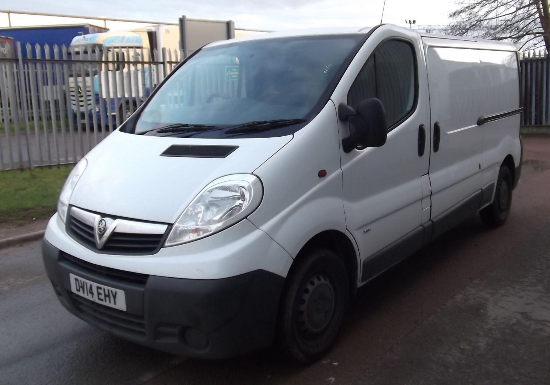 2014 Vauxhall Vivaro 2900 Cdti Lwb high roof panel van 5Dr - Image 2 of 12