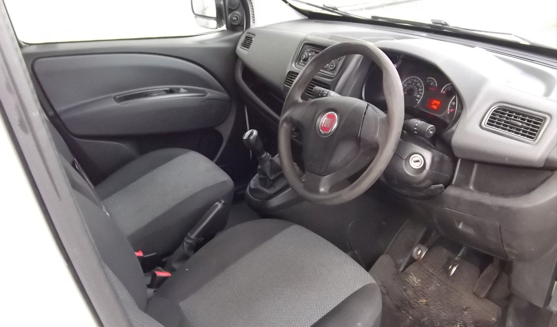 2014 Fiat Doblo 16V Multijet LCV Panel Van 5Dr - Image 12 of 13