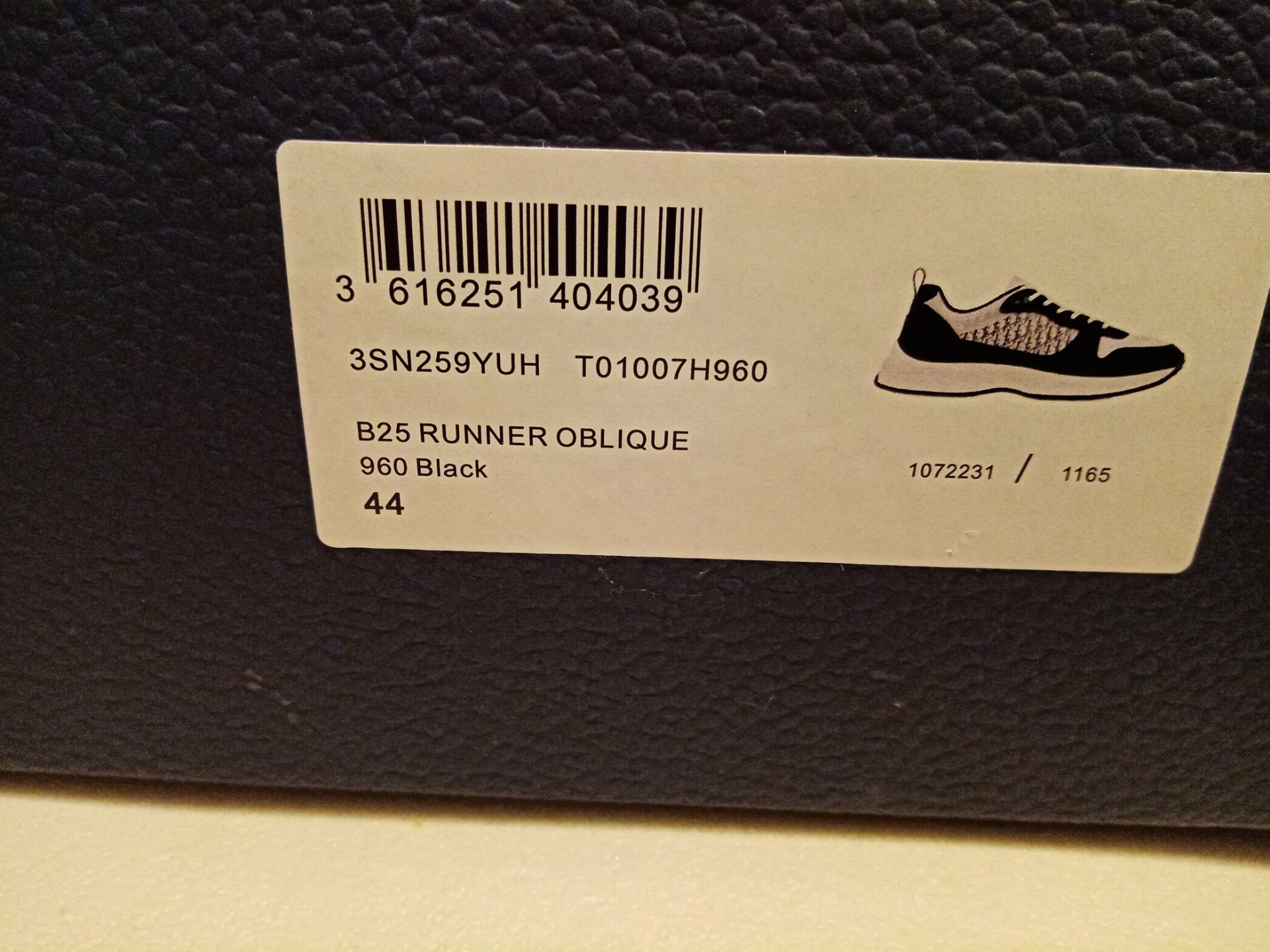 DIOR B25 RUNNING SNEAKERS - BRAND NEW - Size 9-9.5 - NO VAT ON THE HAMMER - CL607 - Location: - Image 4 of 4