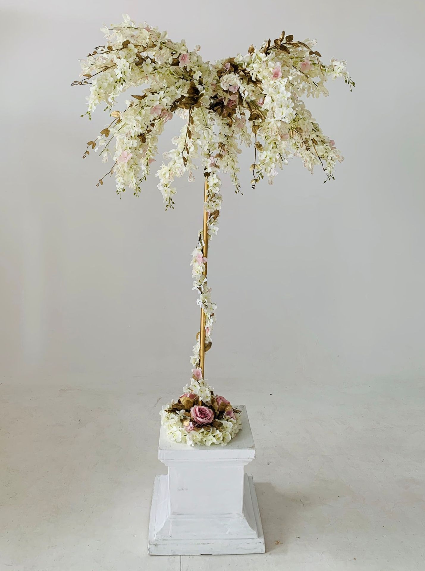 1 x Ivory Floral Tree - One-off Bespoke Example - Dimensions: Approx. 4ft - Ref: Lot 1 - CL548 - - Image 2 of 2