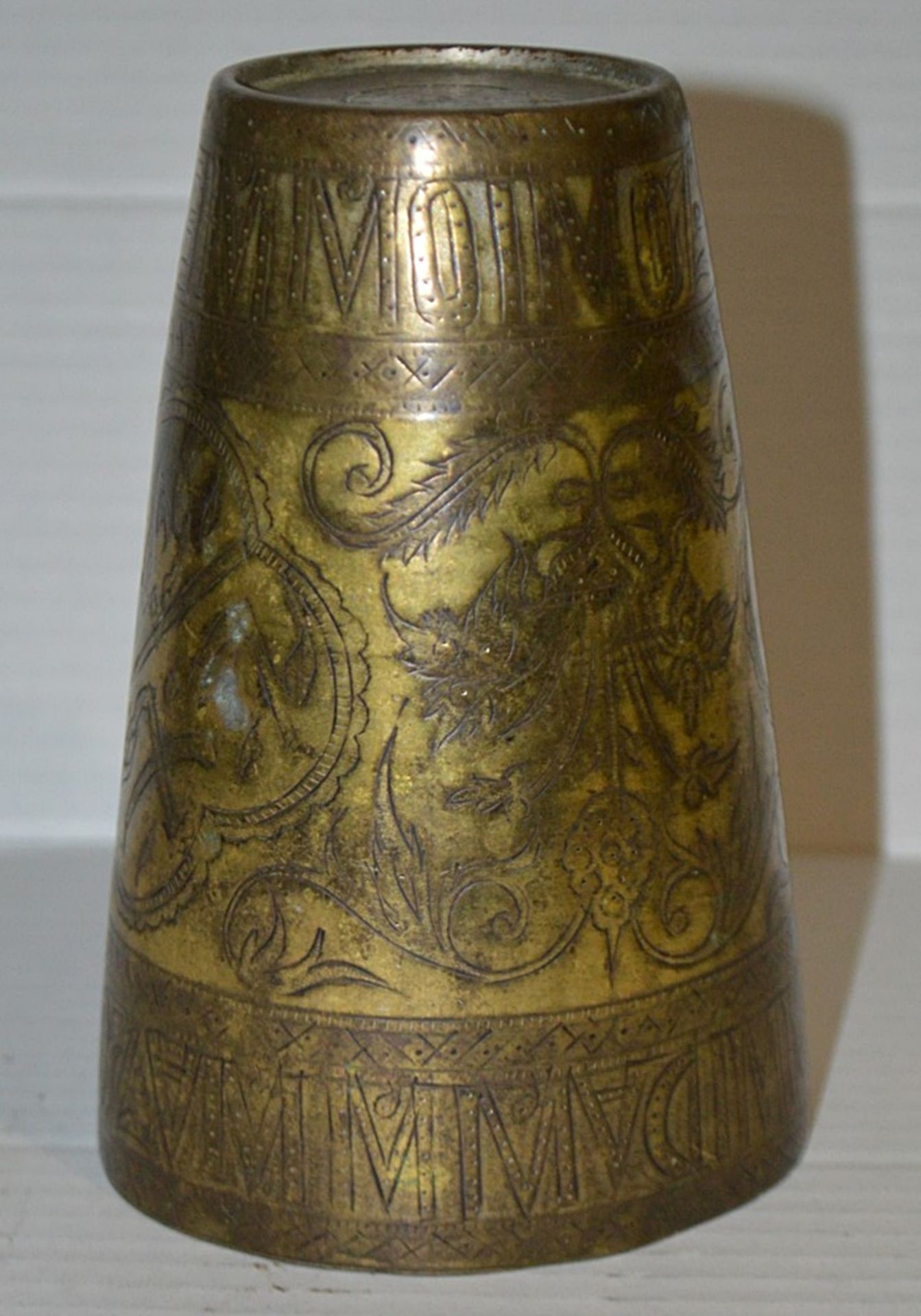 1 x Persian Gilded Tinner Beaker - Decorated With Floral Design And Scripture - Height: 14.5cm (5. - Image 3 of 6