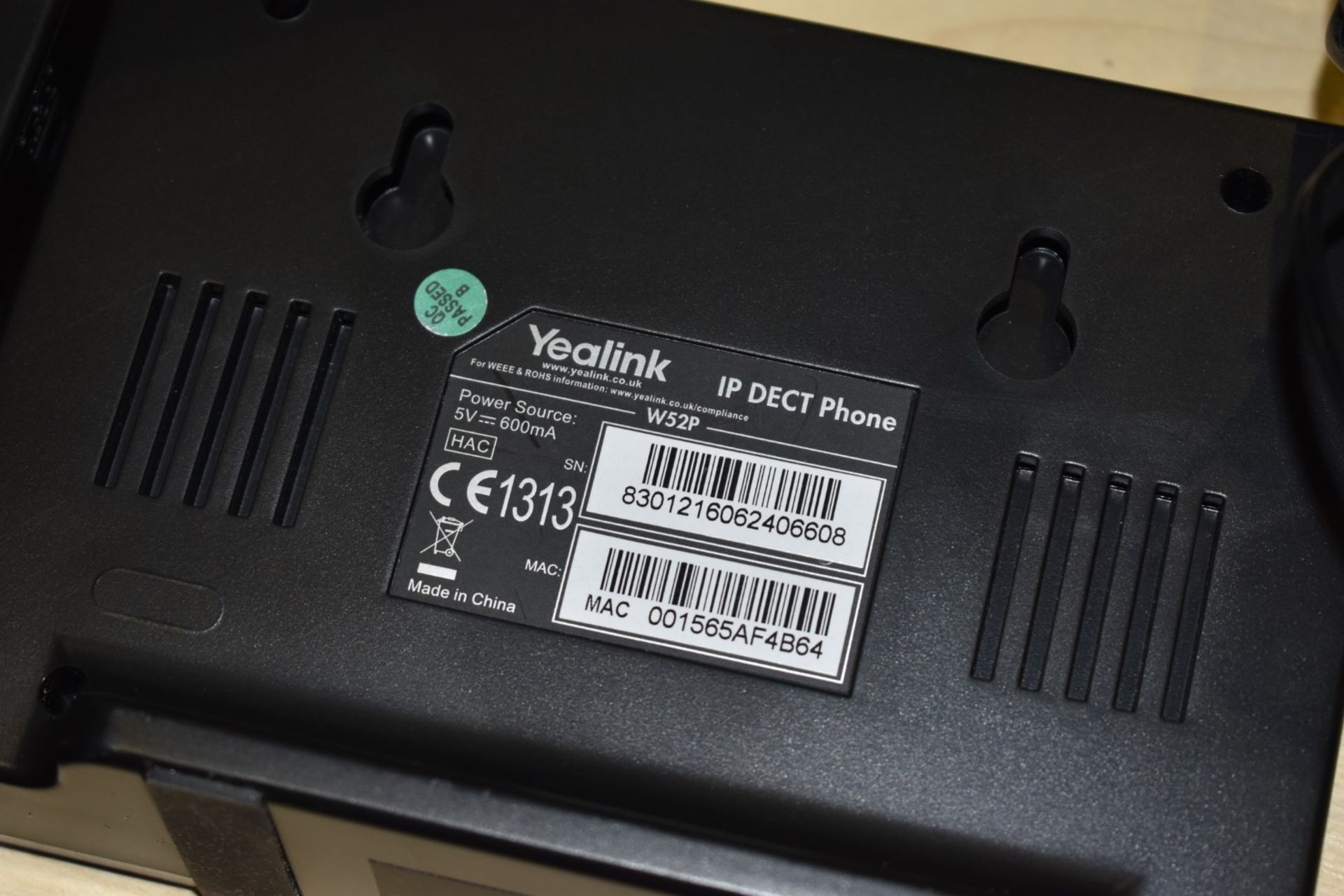3 x Yealink IP Dect Phone Model W52P - Includes One PSU Only - Ref: In2124 wh1 pal1 - CL011 - - Image 6 of 7