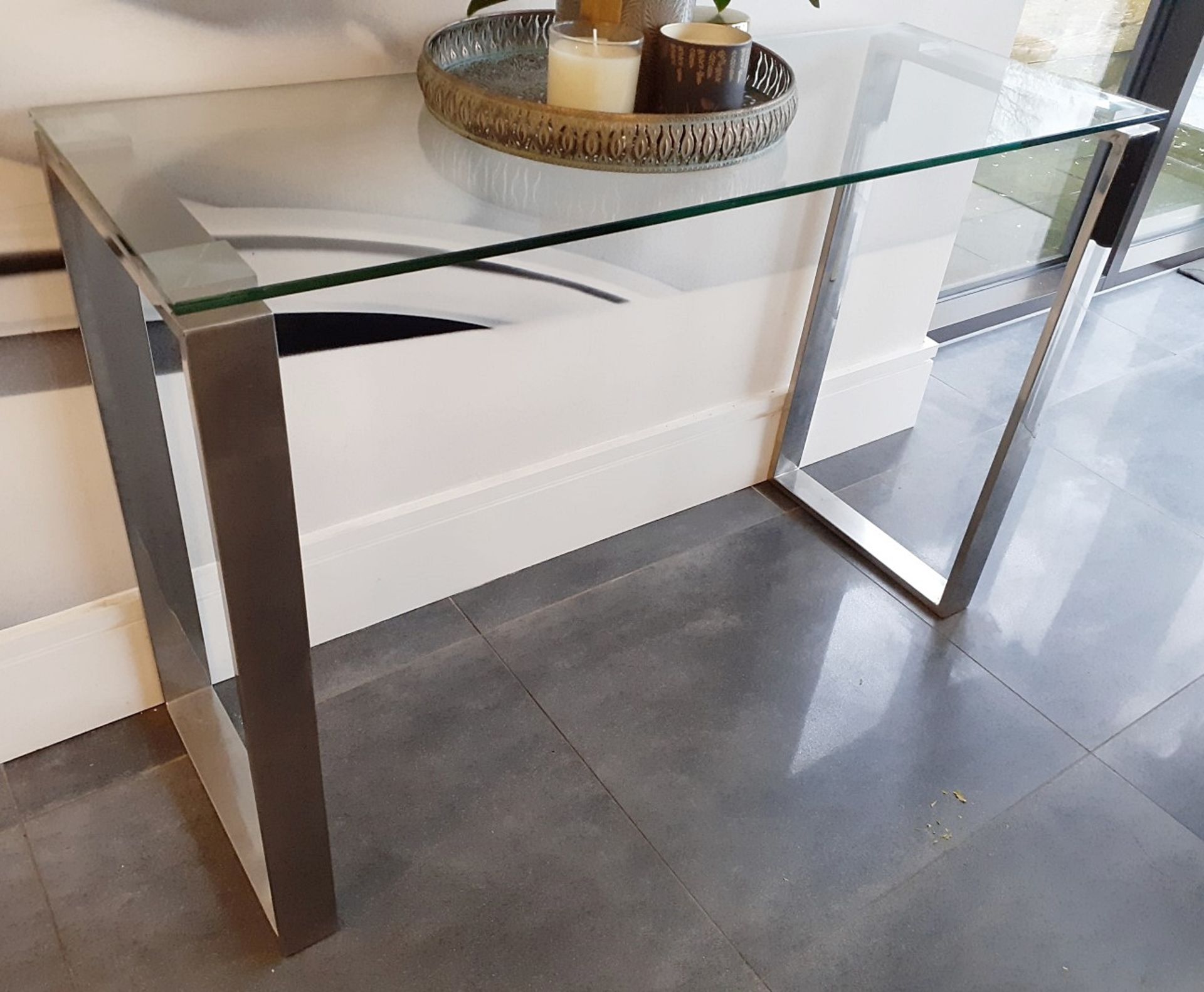 1 x Glass Topped Console Table With A Sturdy Metal Frame - Dimensions: 110 x 40 x H74cm