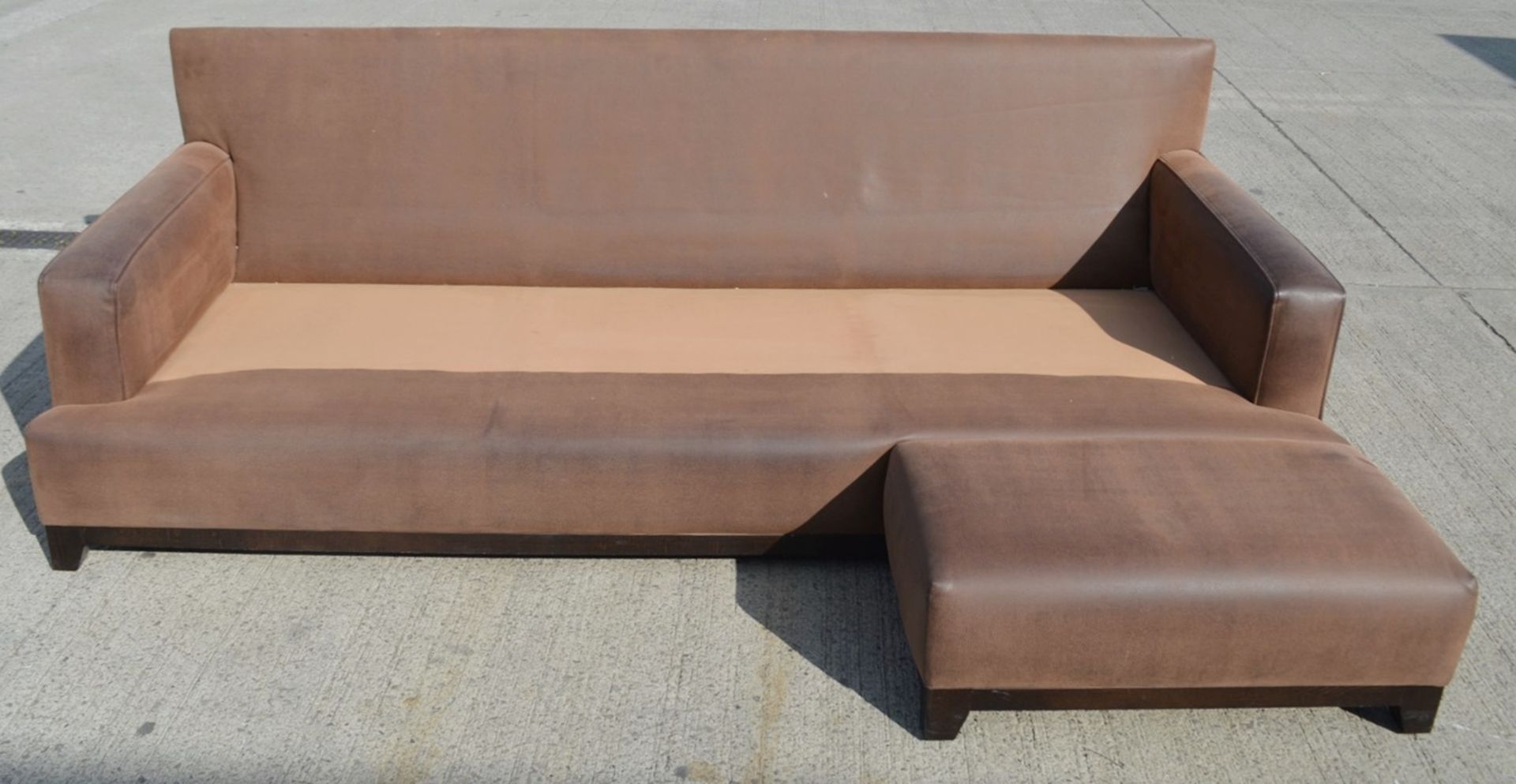 A Pair Of 2.5 Metre Wide Corner Sofas - Dimensions: W250 x D155 x D90cm / Seat Height 47cm - - Image 12 of 21