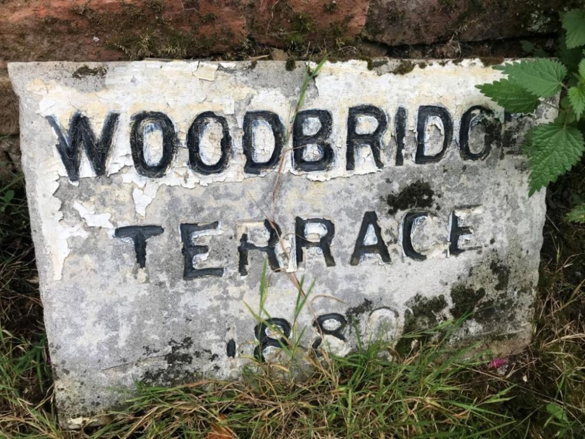 1 x Reclamation aged Stone Slab 'Woodbridge Terrace 1880' - Ref: JB185 - Pre-Owned - NO VAT ON THE