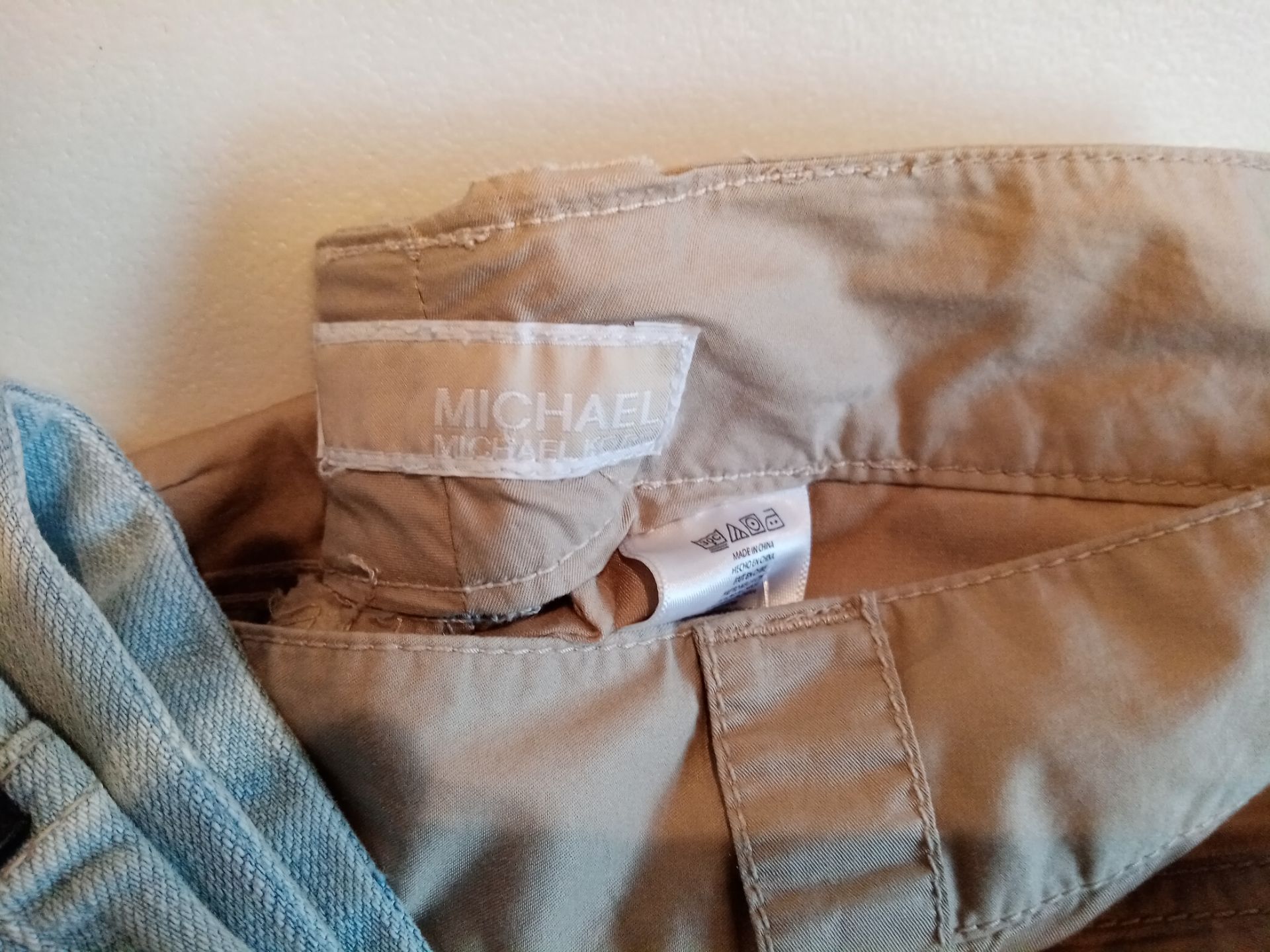 4 x Designer Trousers + 1 x Misguided Skirt - New, Some With Tags - NO VAT ON THE HAMMER - CL607 - - Image 3 of 5