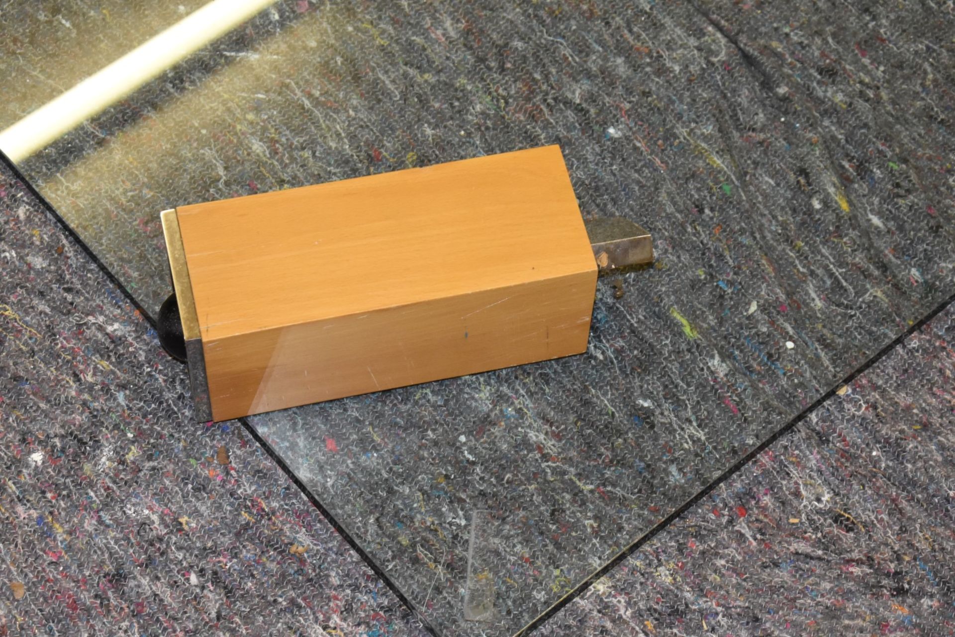 1 x Coffee Table With 2cm Thick Glass Top and Beech Legs With Castors - Dimensions: H33 x W120 x - Image 2 of 4