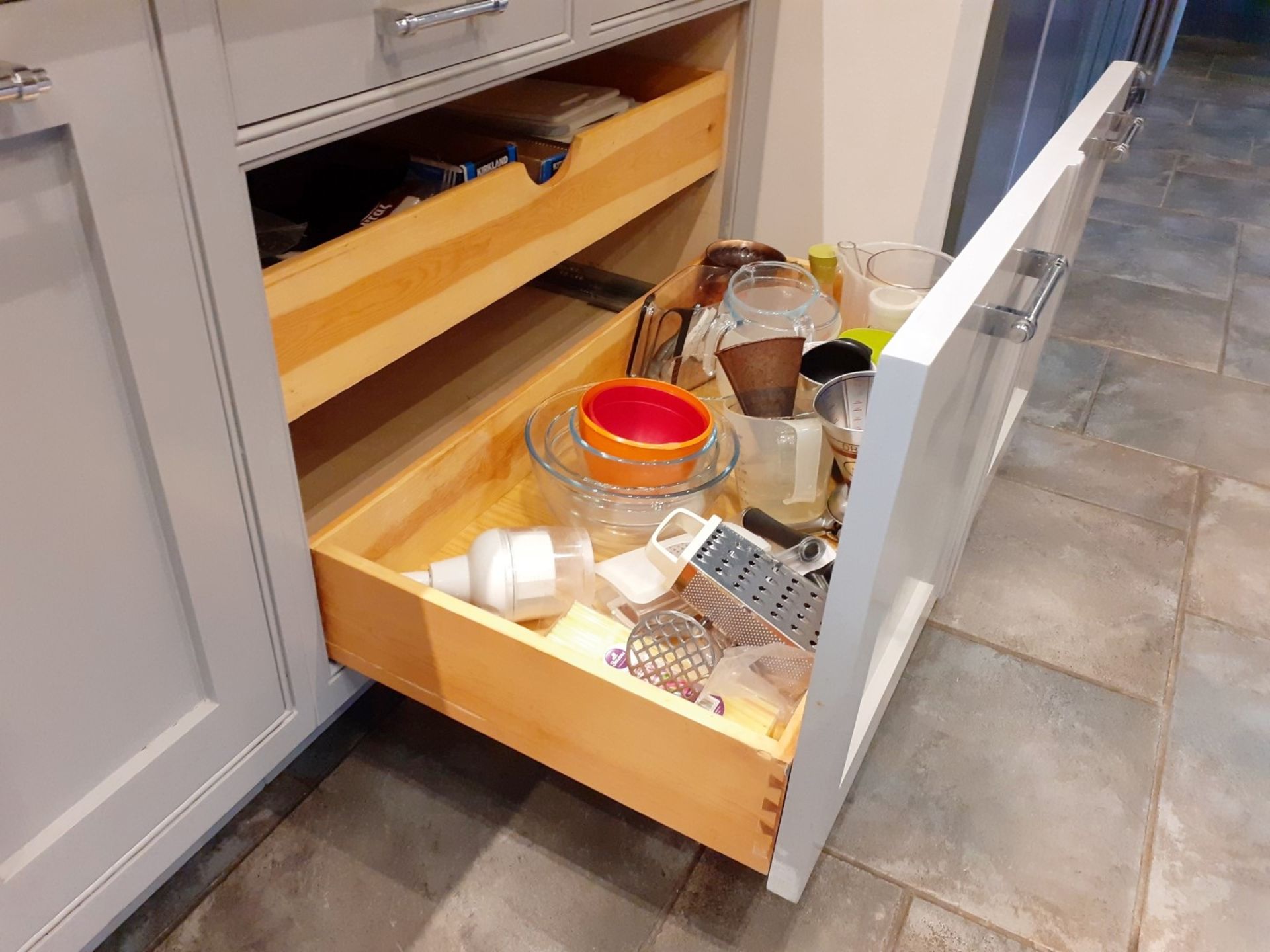 1 x Bespoke Solid Wood Painted Kitchen Beautifully Appointed With Granite Worktops, Central Island - Image 66 of 75