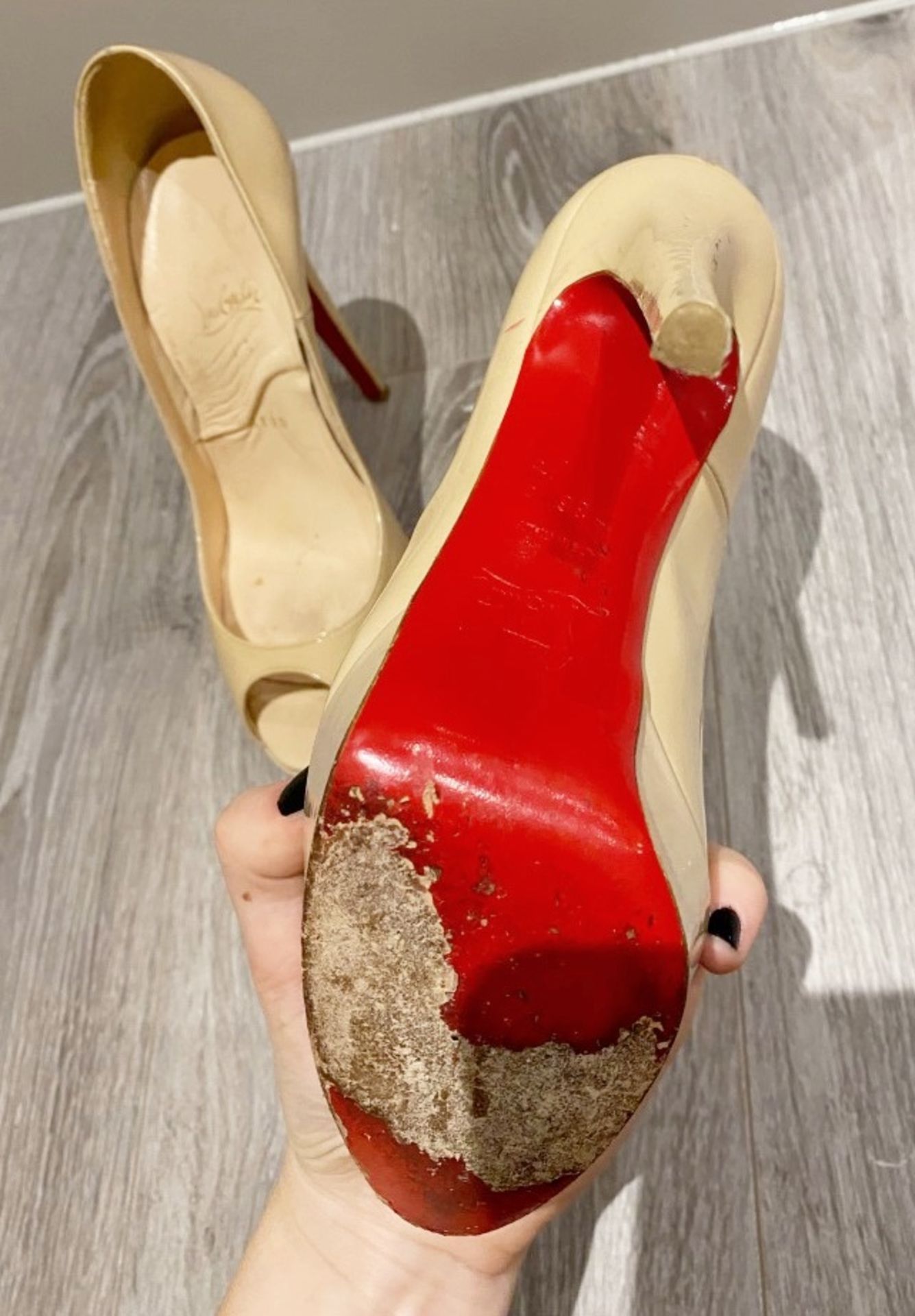 1 x Pair Of Genuine Christain Louboutin High Heel Shoes In Crème - Size: 36 - Preowned in Worn Condi - Image 2 of 5
