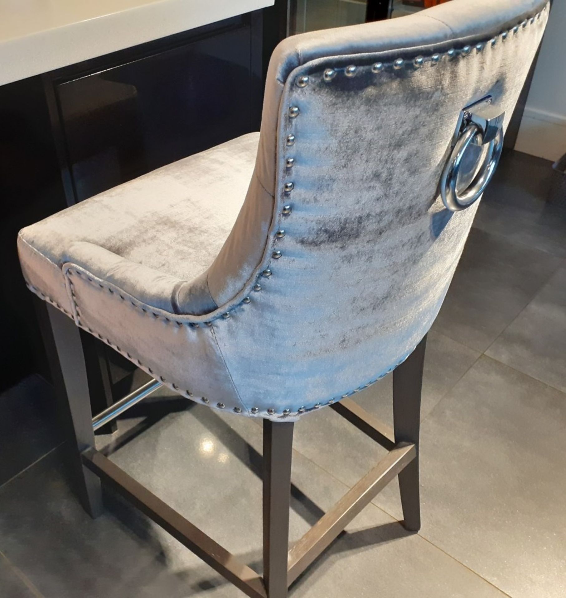 4 x Button Back Barstools Upholstered In A Rich Silver Grey Velvet Fabric - NO VAT ON THE HAMMER - Image 9 of 10