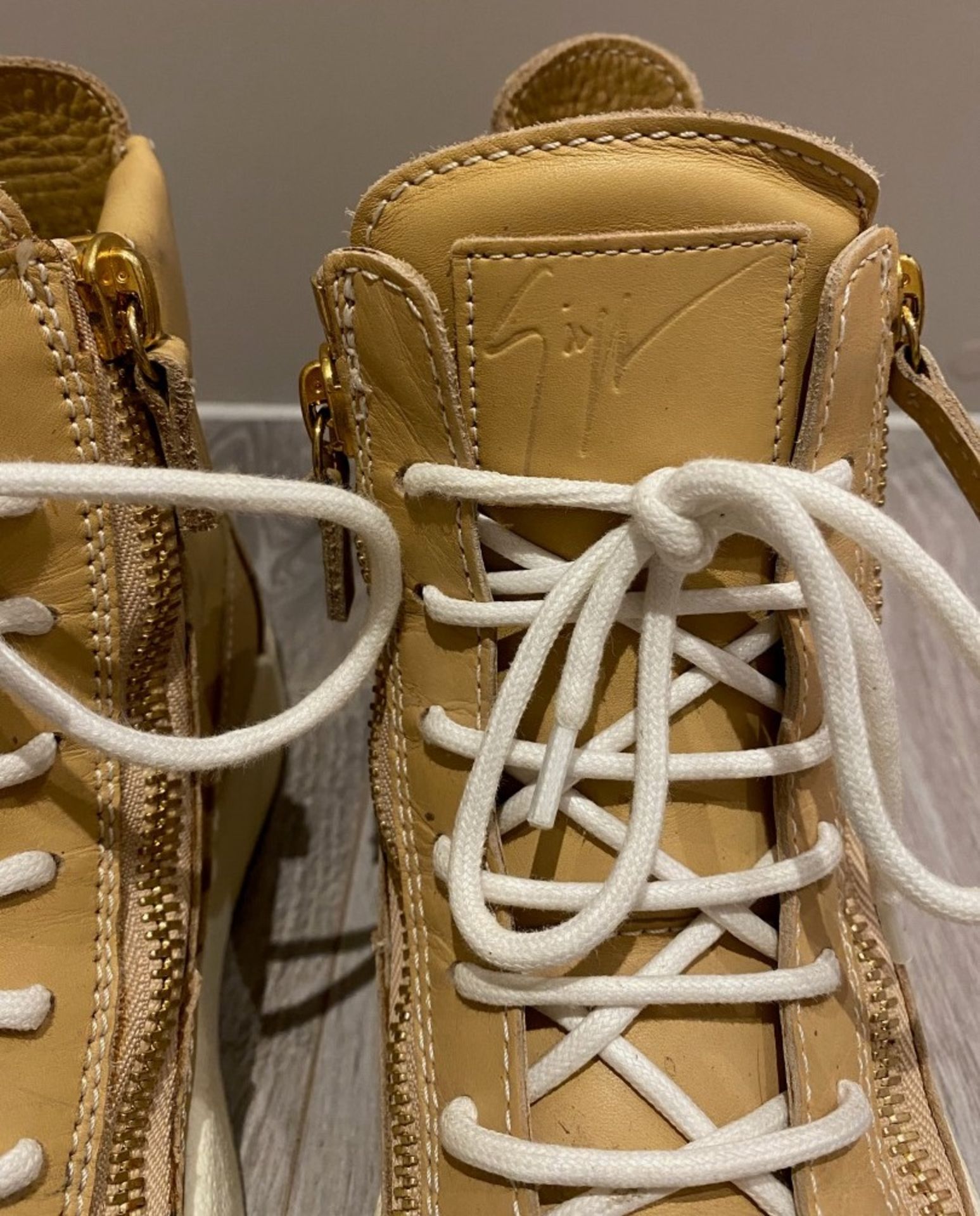 1 x Pair Of Genuine Guiseppe Zanotti Sneakers In Tan - Size: 36 - Preowned in Good Condition - Ref: - Image 5 of 5