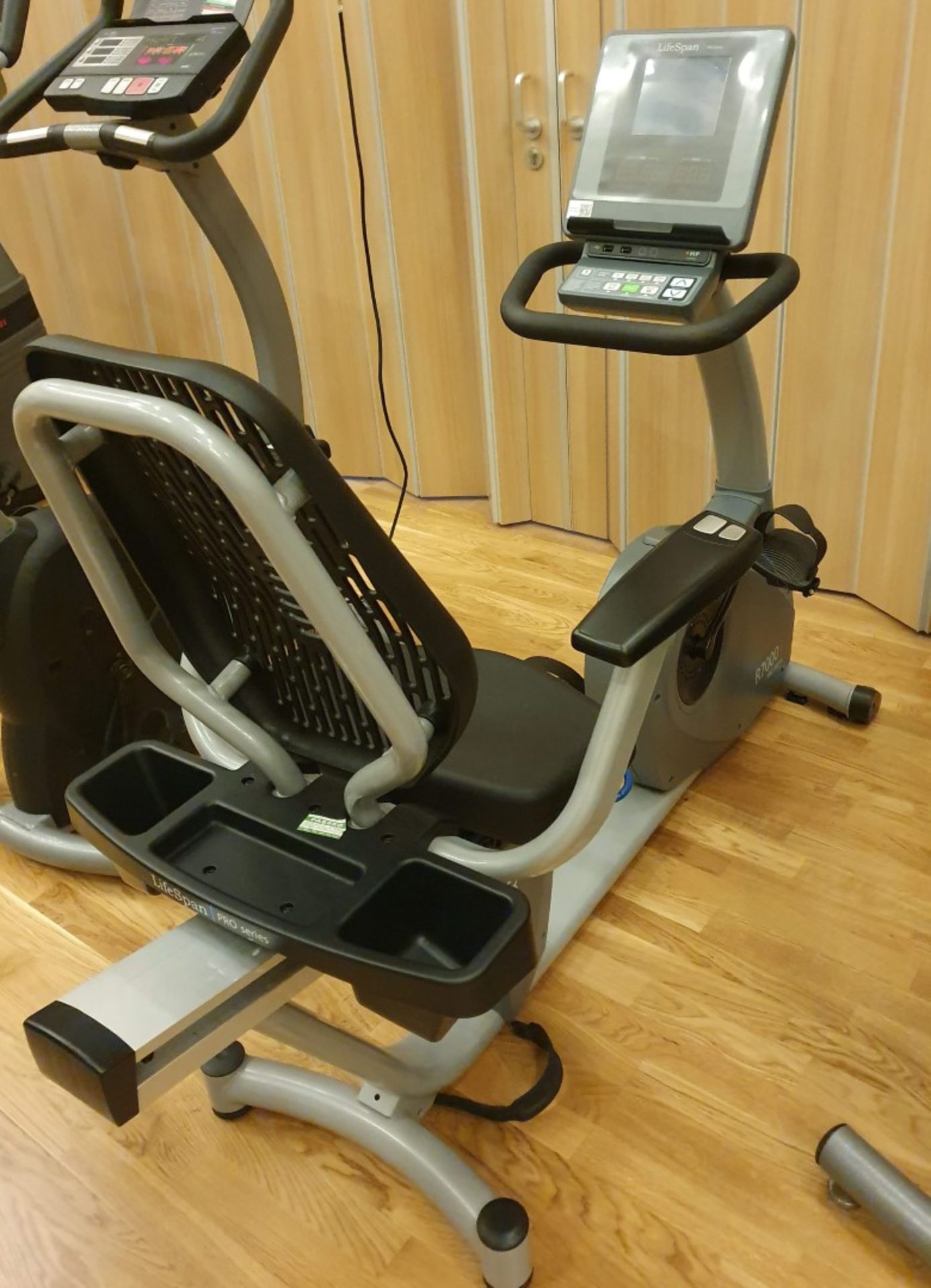 1 x Lifespan R7000 Pro Series Excercise Bike With USB Connectivity - Approx RRP £1,500 - CL552 - - Image 2 of 6