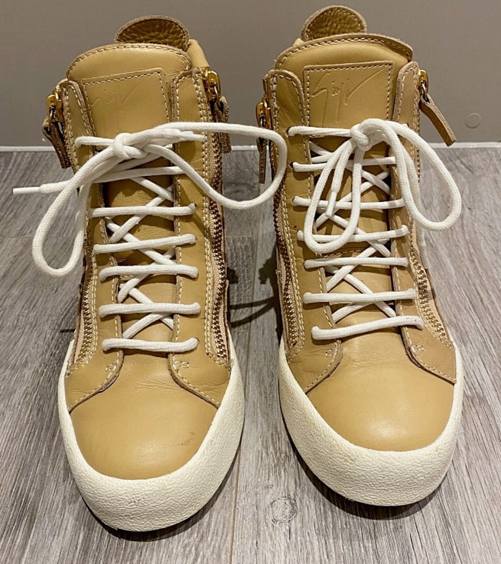 1 x Pair Of Genuine Guiseppe Zanotti Sneakers In Tan - Size: 36 - Preowned in Good Condition - Ref: