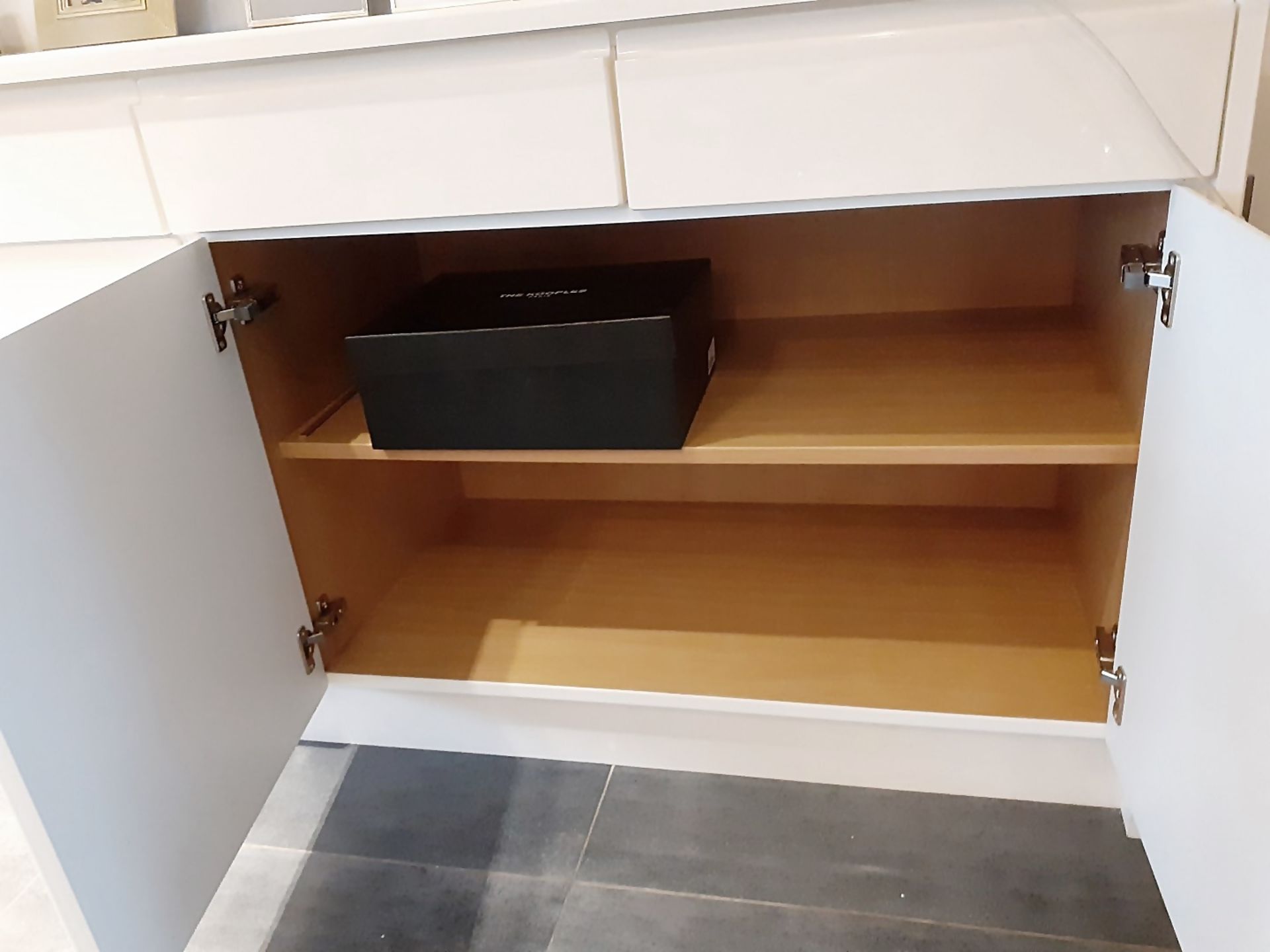 1 x Bespoke Gloss White Fitted Kitchen With NEFF Appliances & Granite Topped Breakfast Area - NO VAT - Image 82 of 87