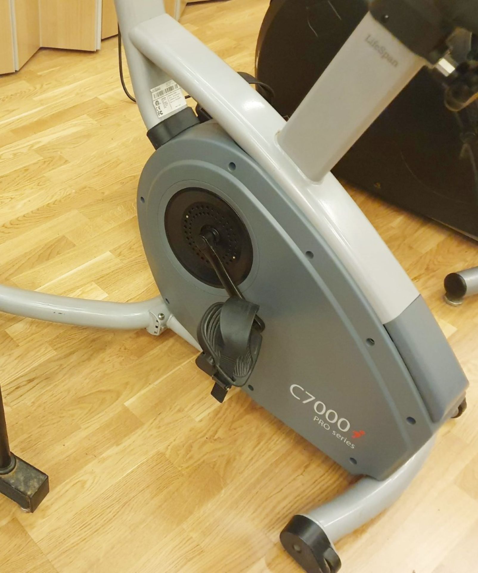 1 x Lifespan C7000 Pro Series Exercise Bike With USB Connectivity - Approx RRP £1,400 - CL552 - - Image 2 of 6