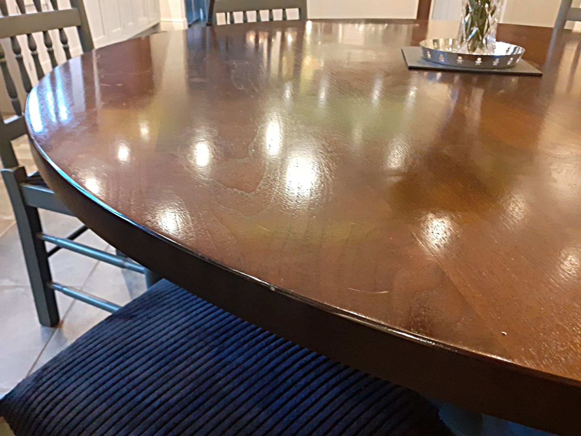 1 x Solid Wood Round Dining Table - NO VAT ON THE HAMMER - Image 5 of 8