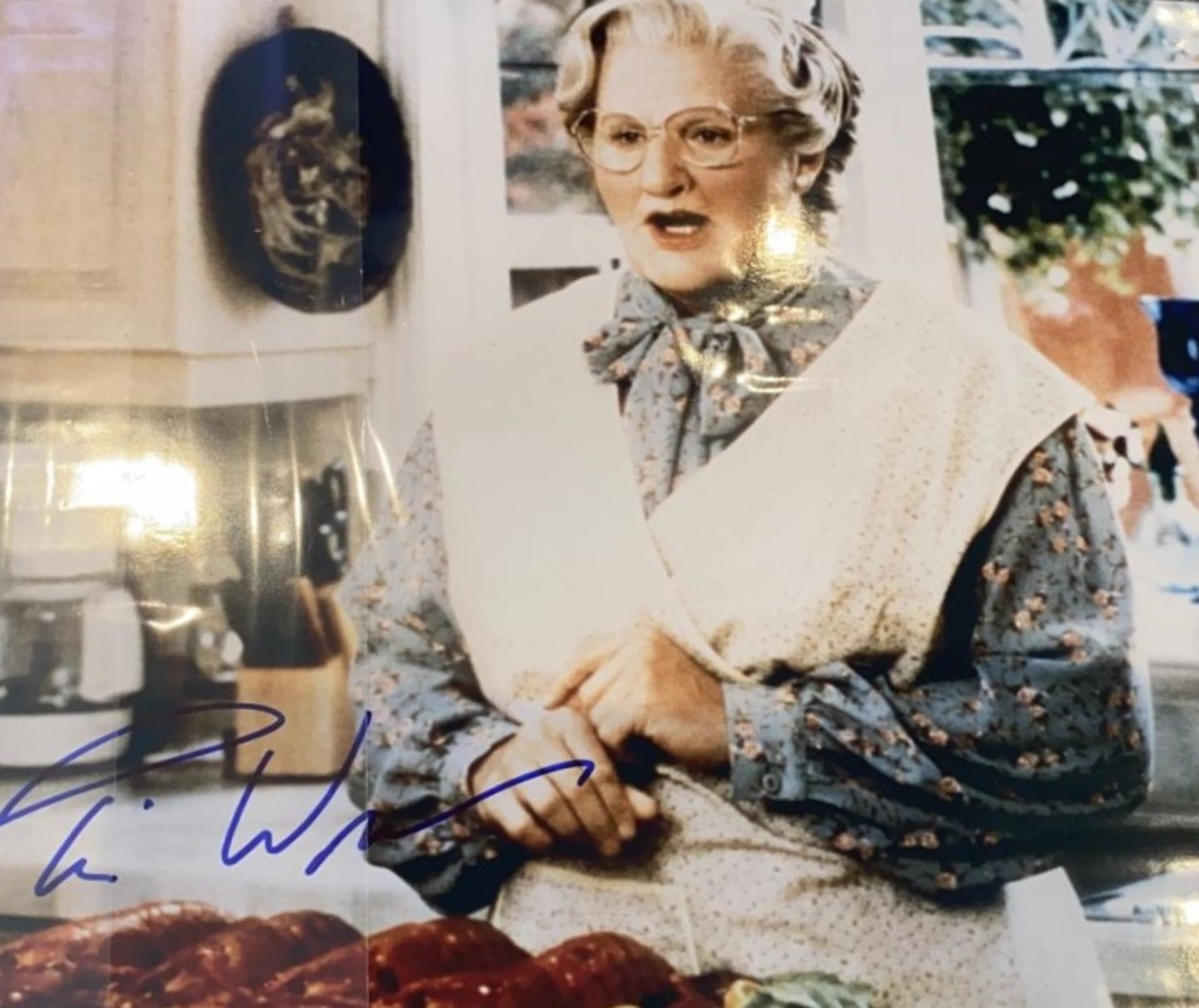 1 x Signed Autograph Picture - ROBIN WILLIAMS MRS DOUBTFIRE - With COA - Size 12 x 8 Inch - NO VAT