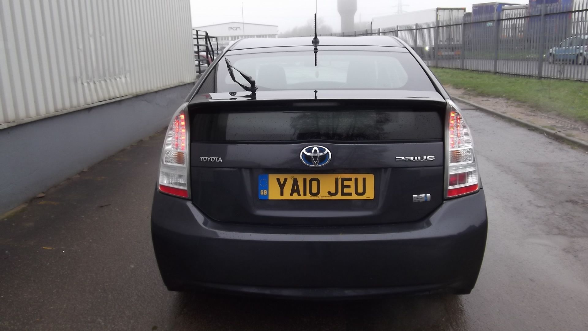 2010 Toyota Prius T3 VVT-I CVT 5 Door Hatchback - CL505 - NO VAT ON THE HAMMER - Locatio - Image 16 of 17