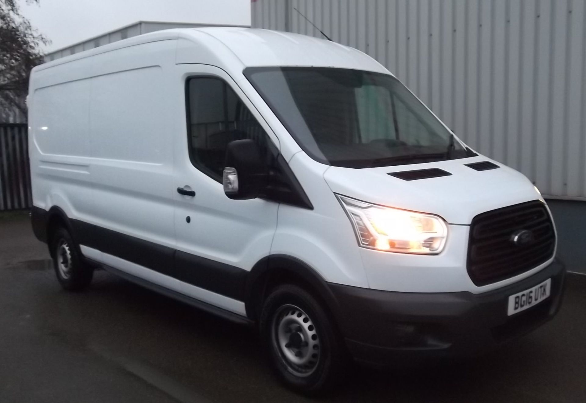 2016 Ford Transit 350 2.2 TDCi 125ps H2L3 Panel Van - CL505 - Location: Corby, Northamptonshire