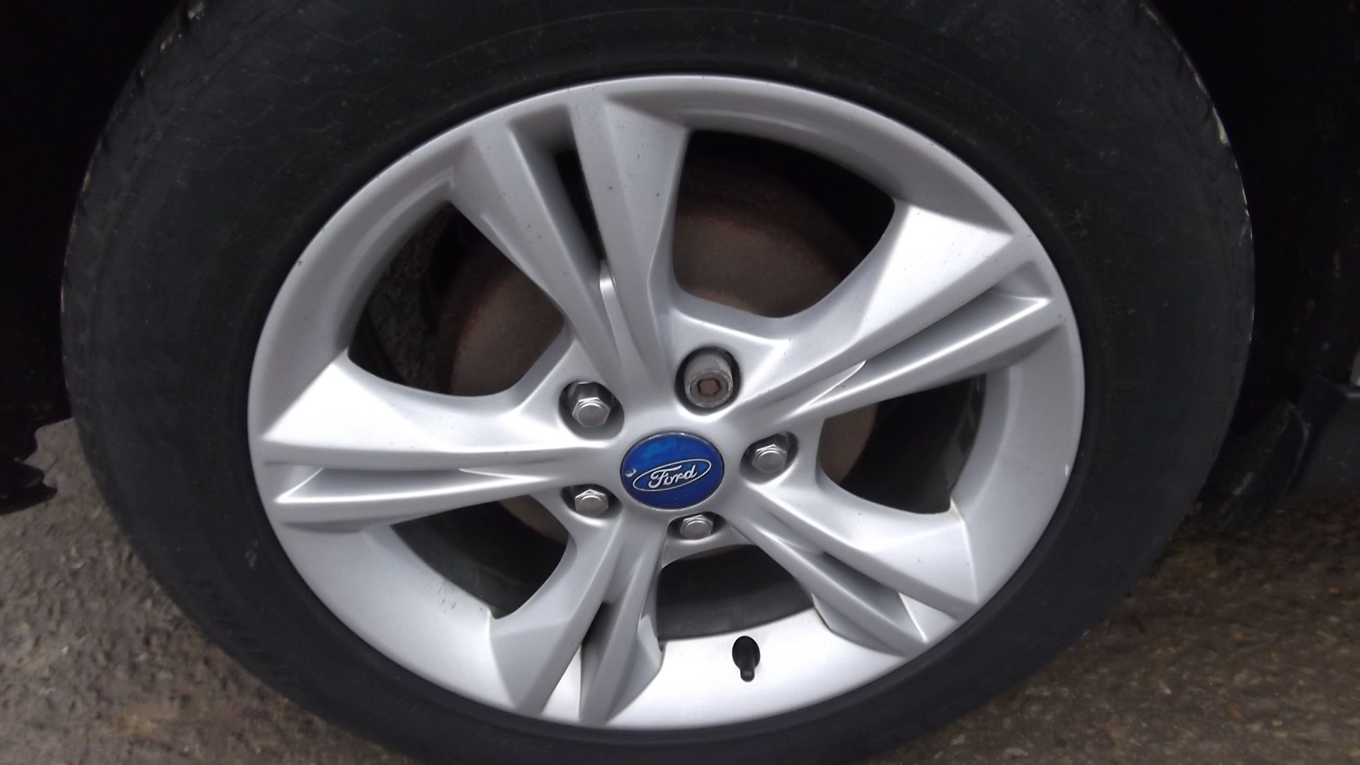 2013 Ford Focus 1.6 TDCi 115 Zetec 5dr Hatchback - CL505 - NO VAT ON THE HAMMER - Location: Corby, N - Image 19 of 21