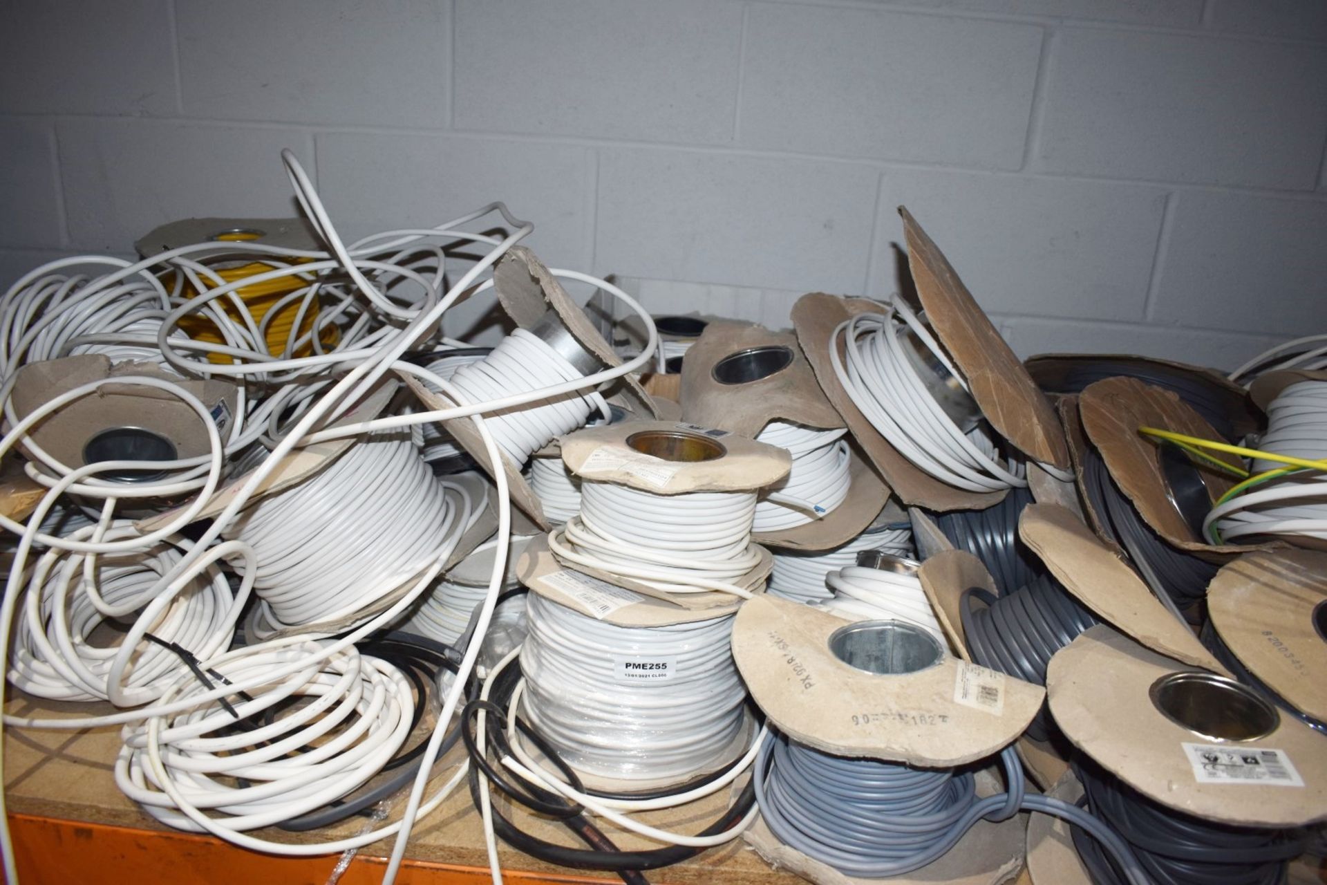 1 x Large Collection of Electrical Wire PME255 - Image 8 of 17