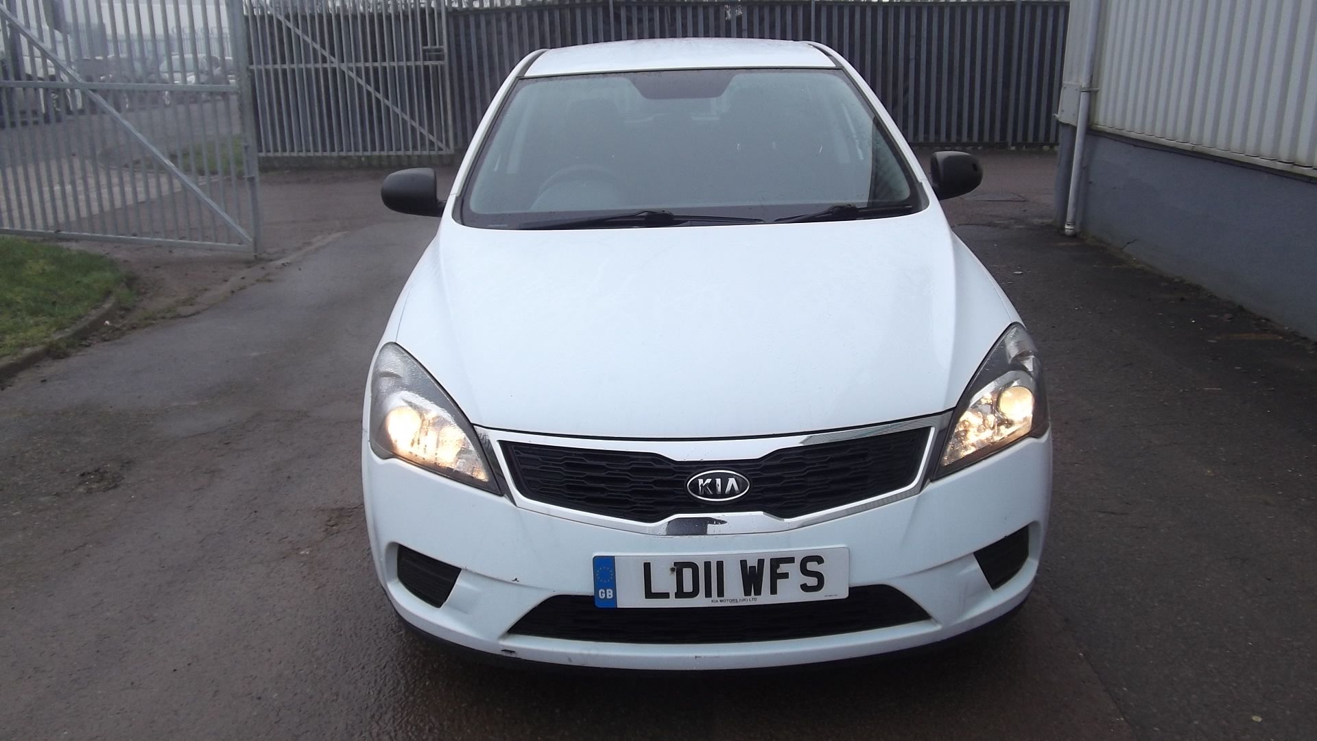 2011 Kia Ceed 1 1.4 5Dr Hatchback - CL505 - NO VAT ON THE HAMMER - Location: Corby, - Image 2 of 14