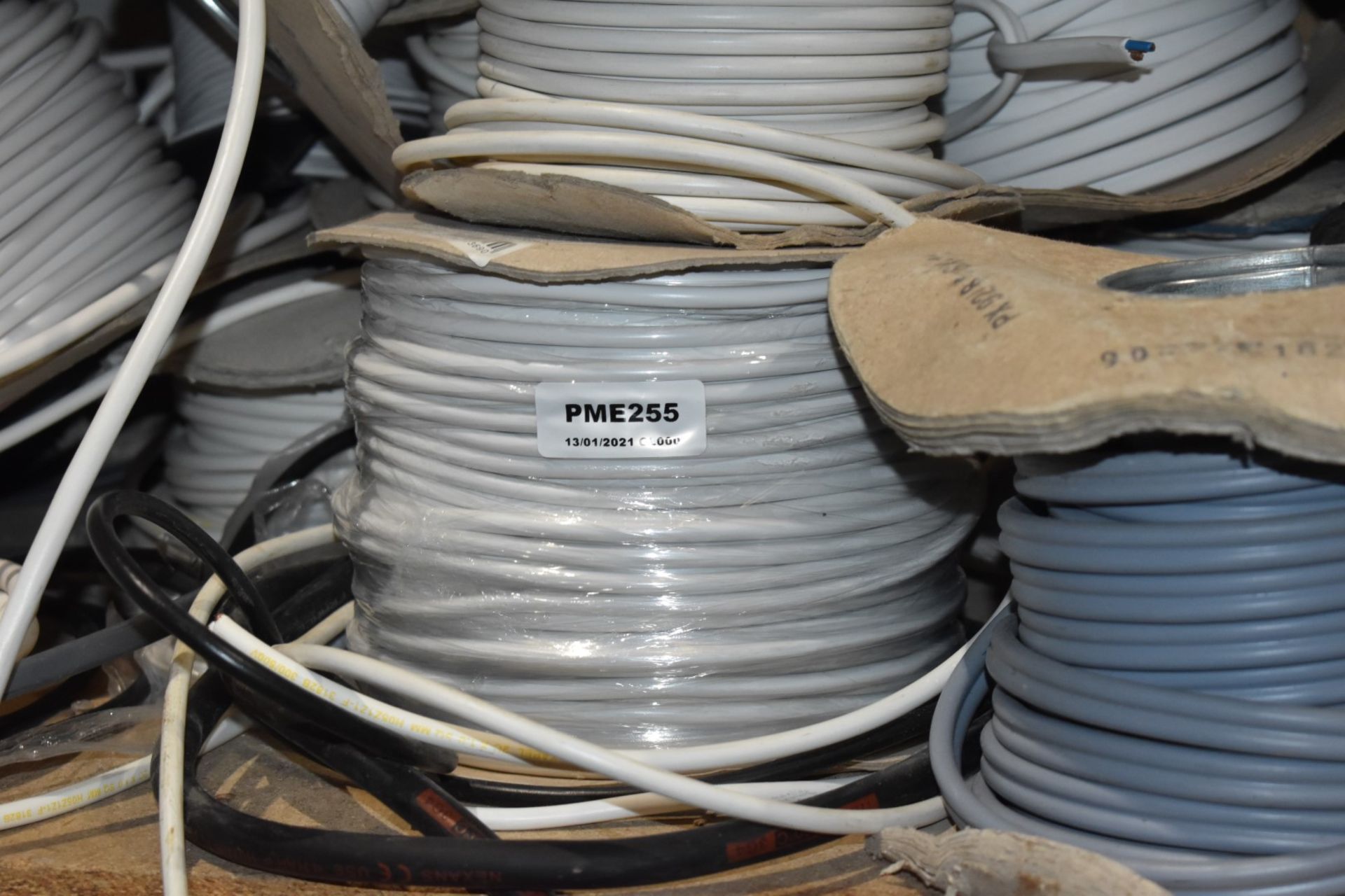 1 x Large Collection of Electrical Wire PME255 - Image 17 of 17