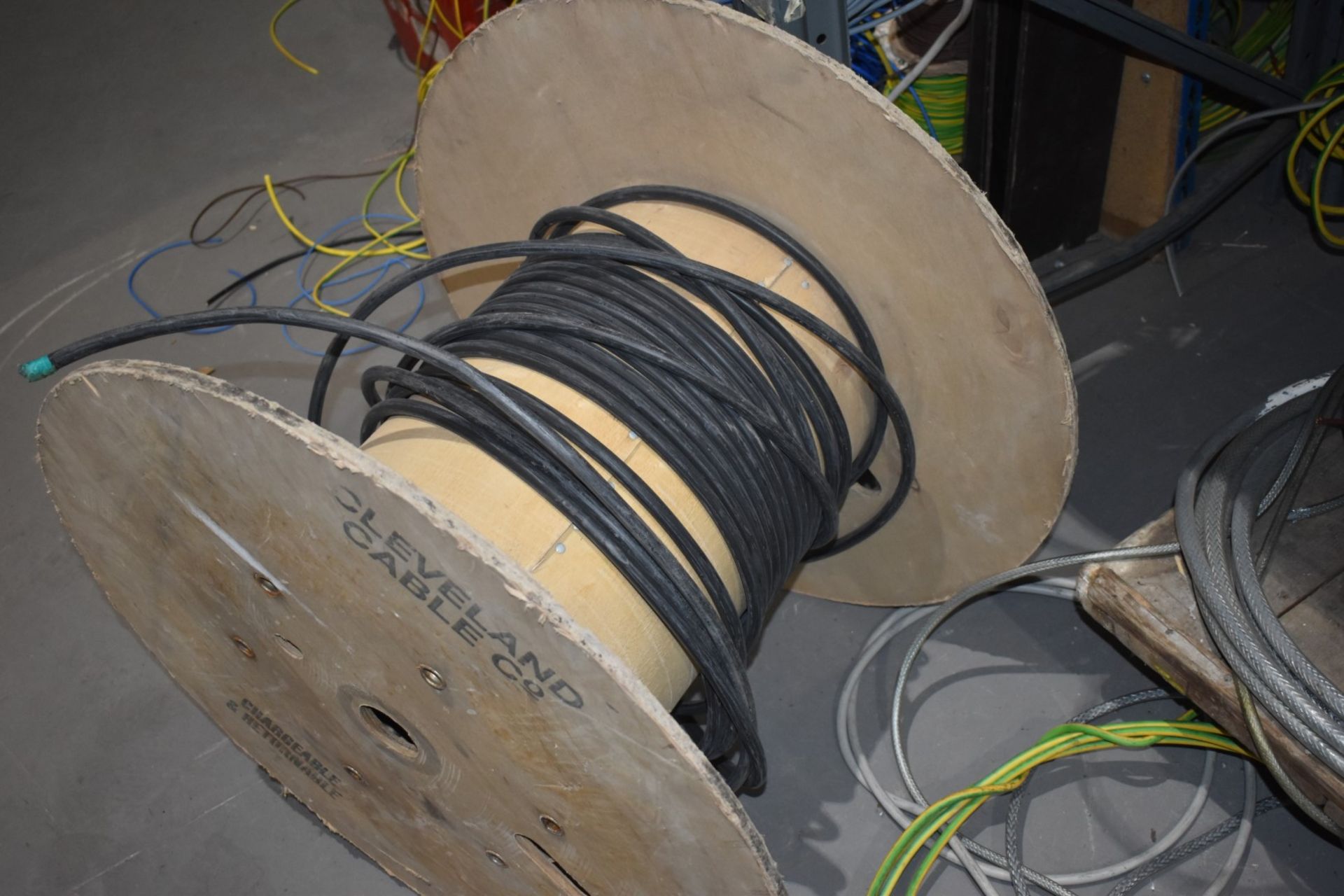 1 x Large Collection of Electrical Wire PME255 - Image 5 of 17