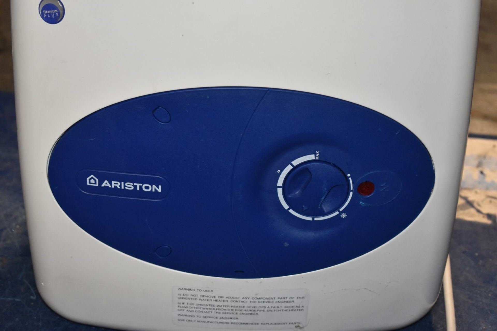 1 x Ariston Undersink 15l Water Heater Model EP 15 UR 3KW PME198