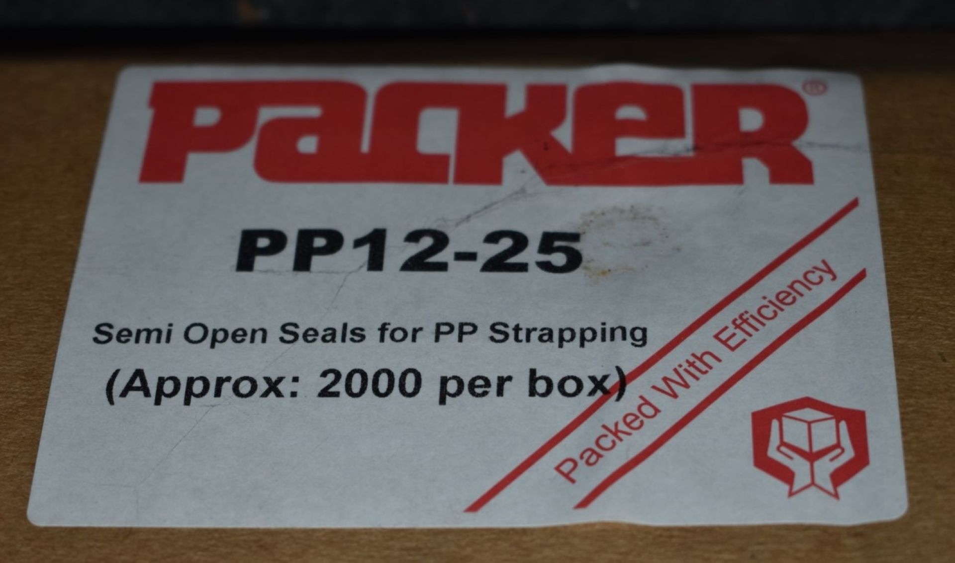 2 x Boxes of Semi Open and Serrated Seals For Pallet Strapping Approx 3,000 Seals - Image 4 of 4