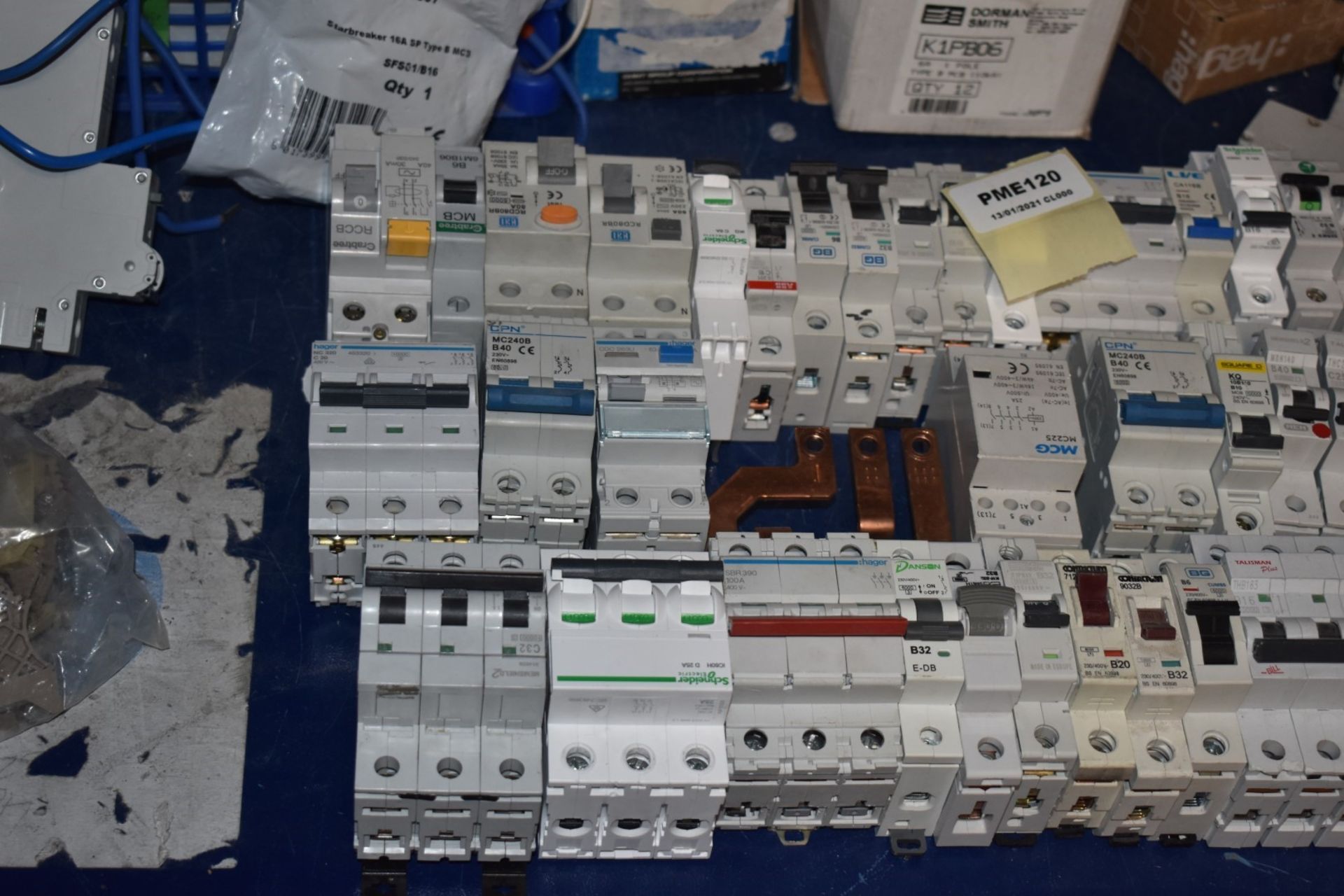 1 x Large Collection of Various Circuit Breakers - Image 15 of 21