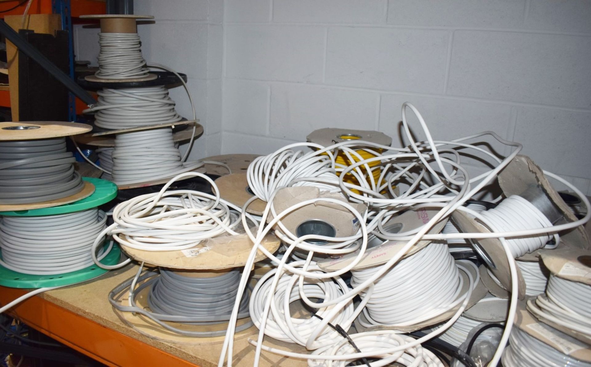 1 x Large Collection of Electrical Wire PME255 - Image 9 of 17