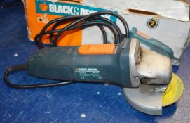 1 x Black & Decker CD500 Angle Grinder in Original Box 680w 240v PME169